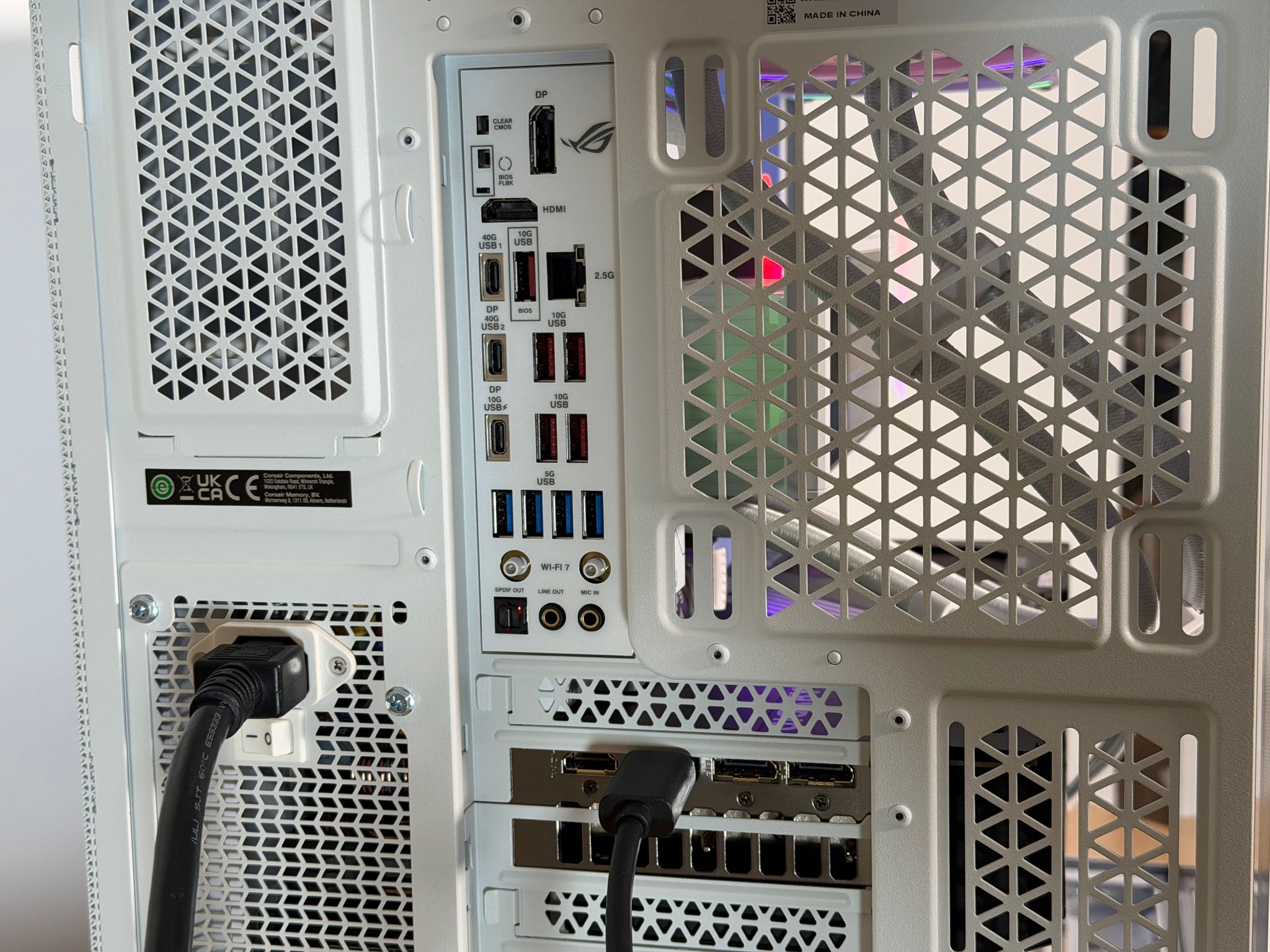 RTX 5090 Ryzen 7 9800x3d Battlestation 96gb DDR5 4TB NVME