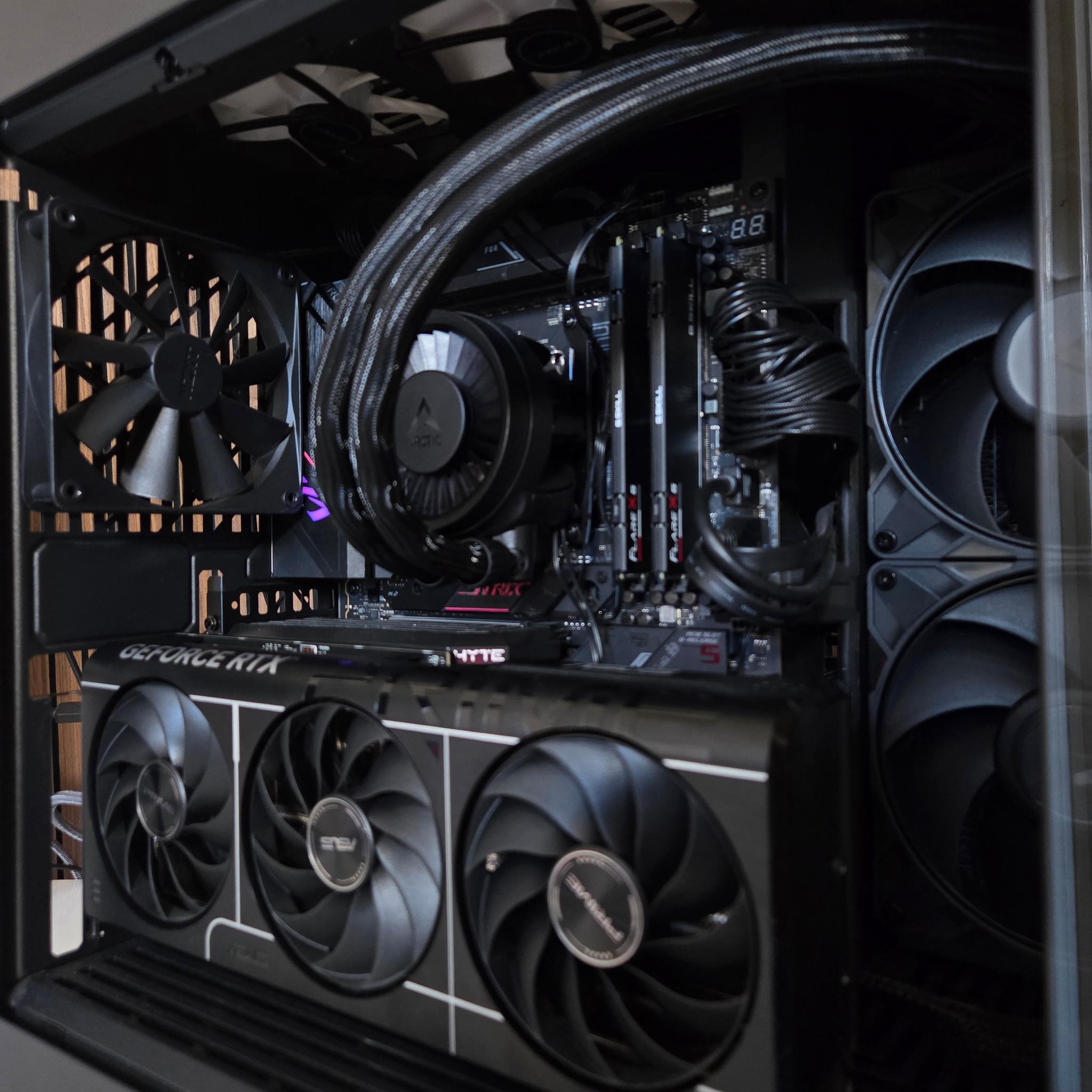 ALL Black V4 | RTX 5070| Ryzen 9 7900x | 32GB DDR5 | 1TB NVME | GOLD PSU | Windows 11 | WIFI