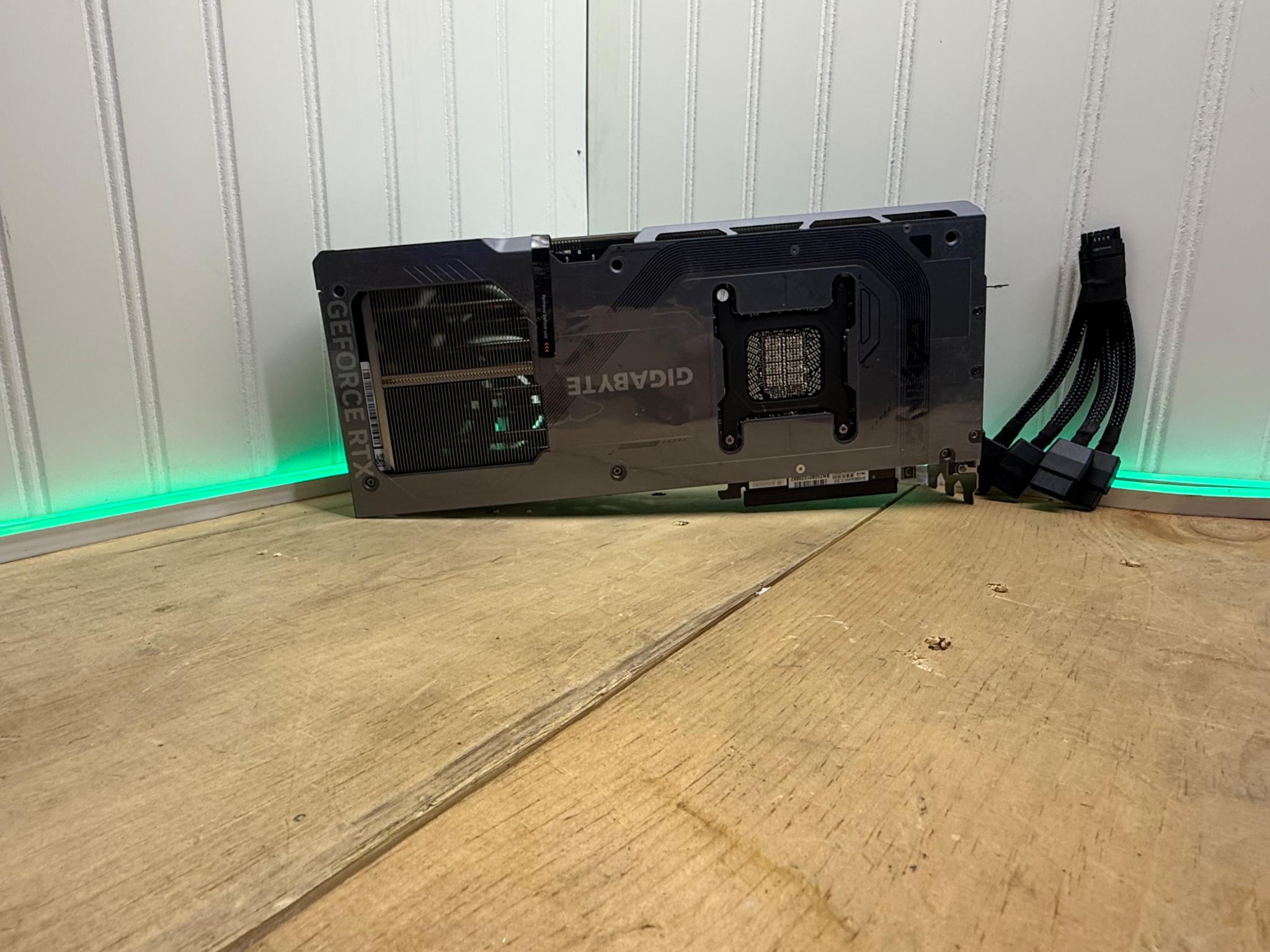 🔥RTX 5090 🔥 was opened and stress tested NO MISSING ROPS I CANT BELIVE I HAD TO CHECK THIS