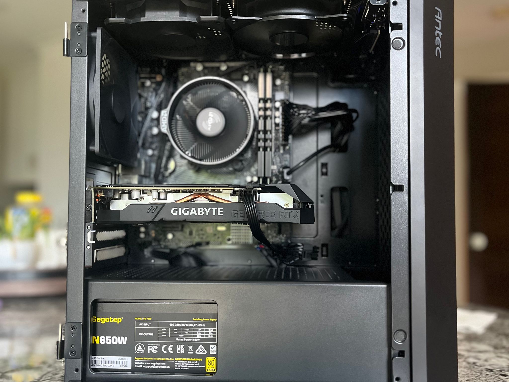 Stealthy Black Gaming Pc (Rtx 2060)