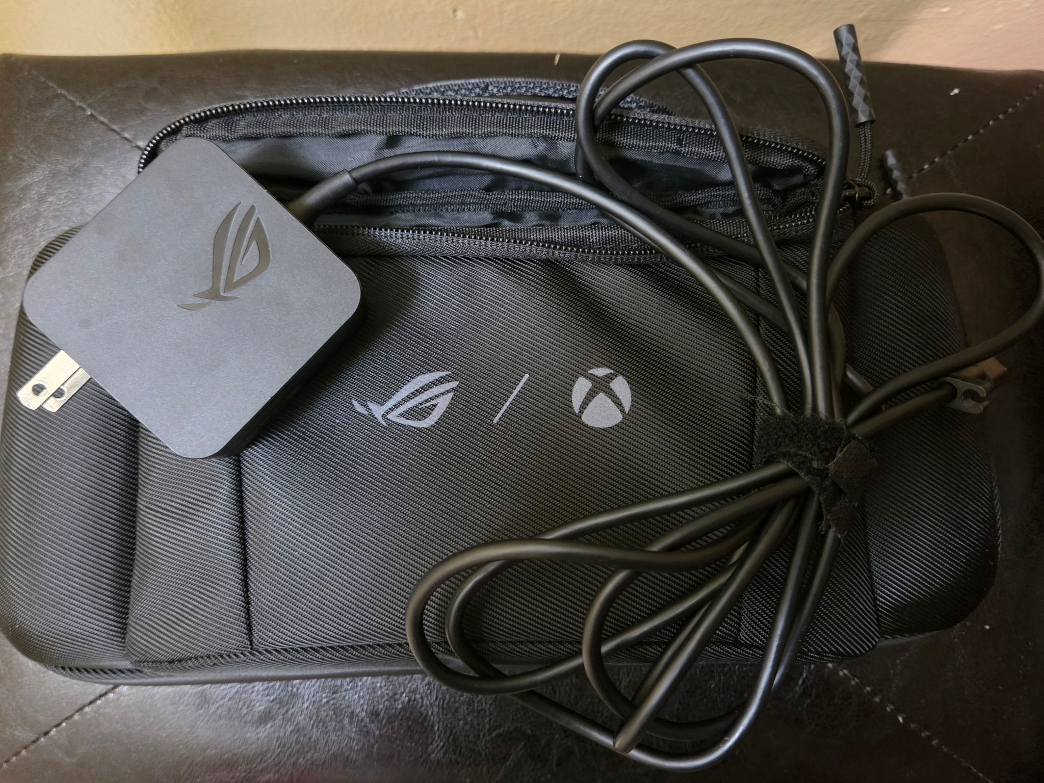 Xbox Rog Ally X Z2 Extreme With Accessories