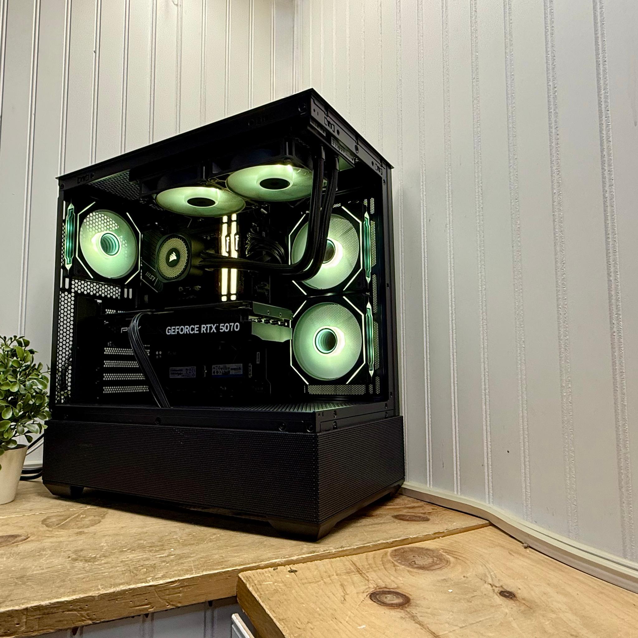 BLACK FRIDAY WEEK 1 DARK FORCE 13700kf/5070/32g ddr5/2TB NVME+2TB SSD/750watt psu/240mm AIO
