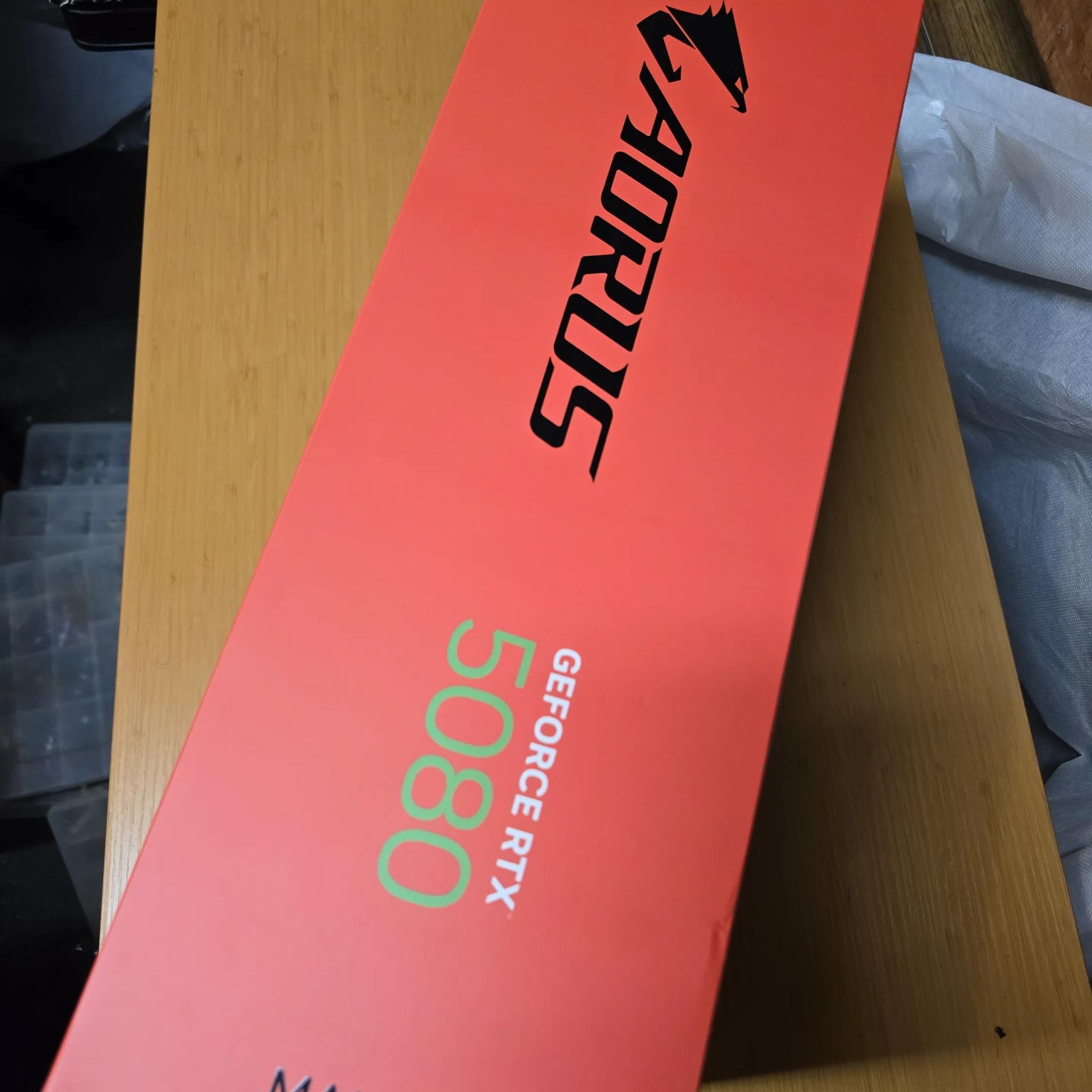 RTX 5080 Aorus Master 16gb