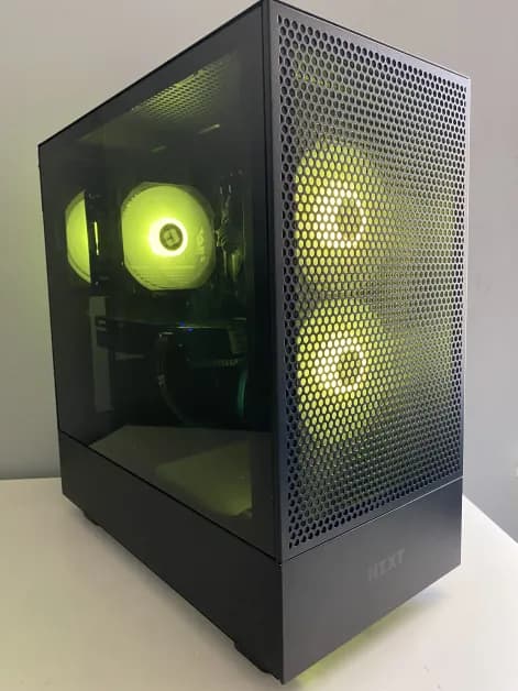 Custom Gaming Desktop Ryzen 5 RX580 16GB