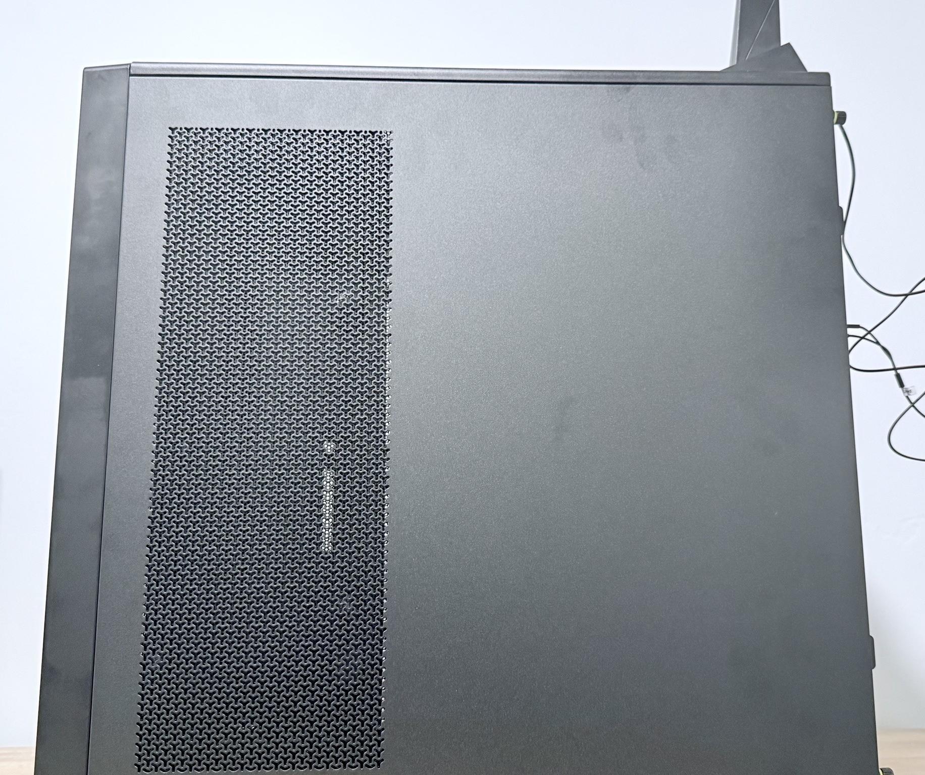 Corsair 4000D RTX 5070 OC 12GB
