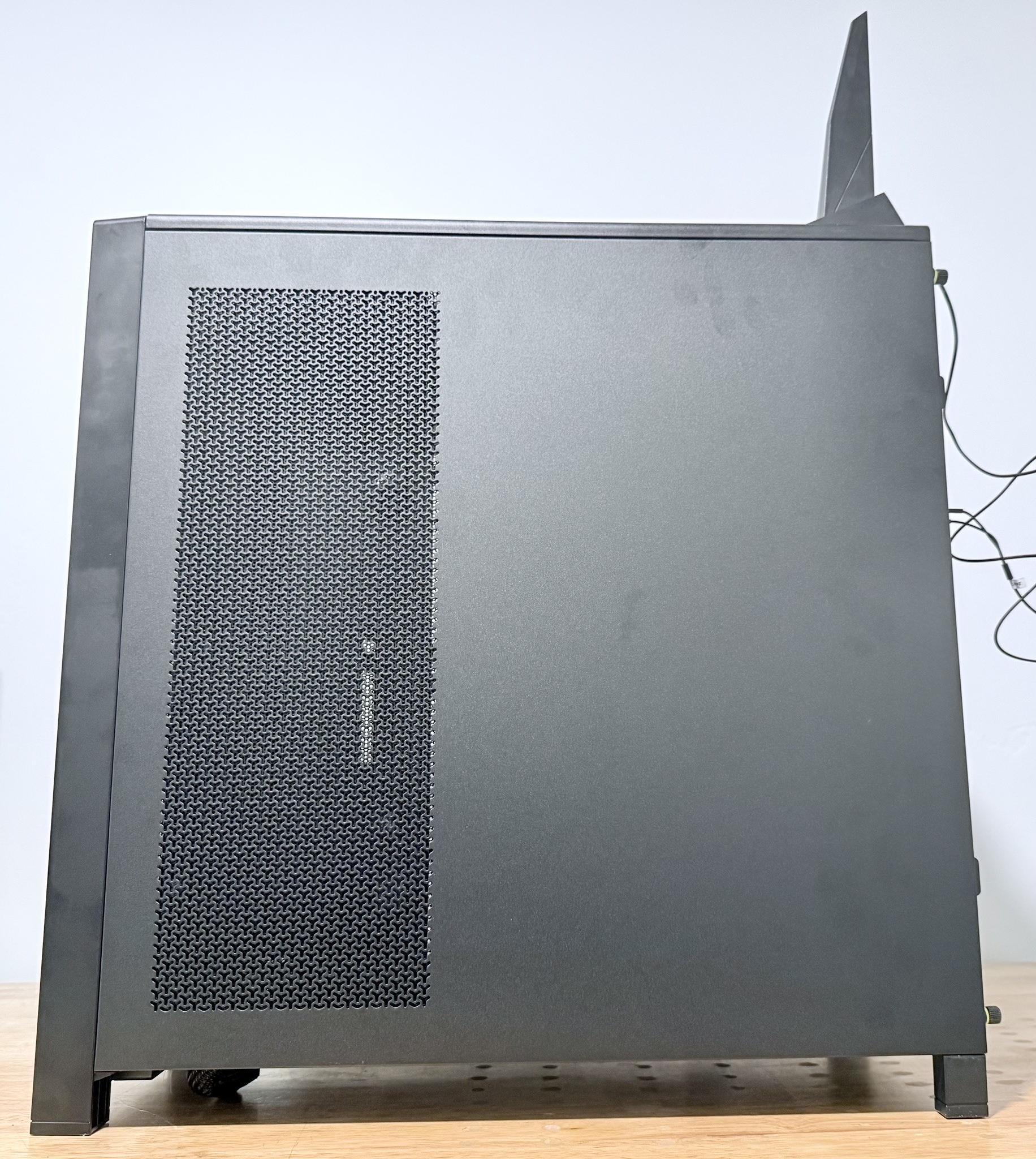 Corsair 4000D RTX 5070 OC 12GB
