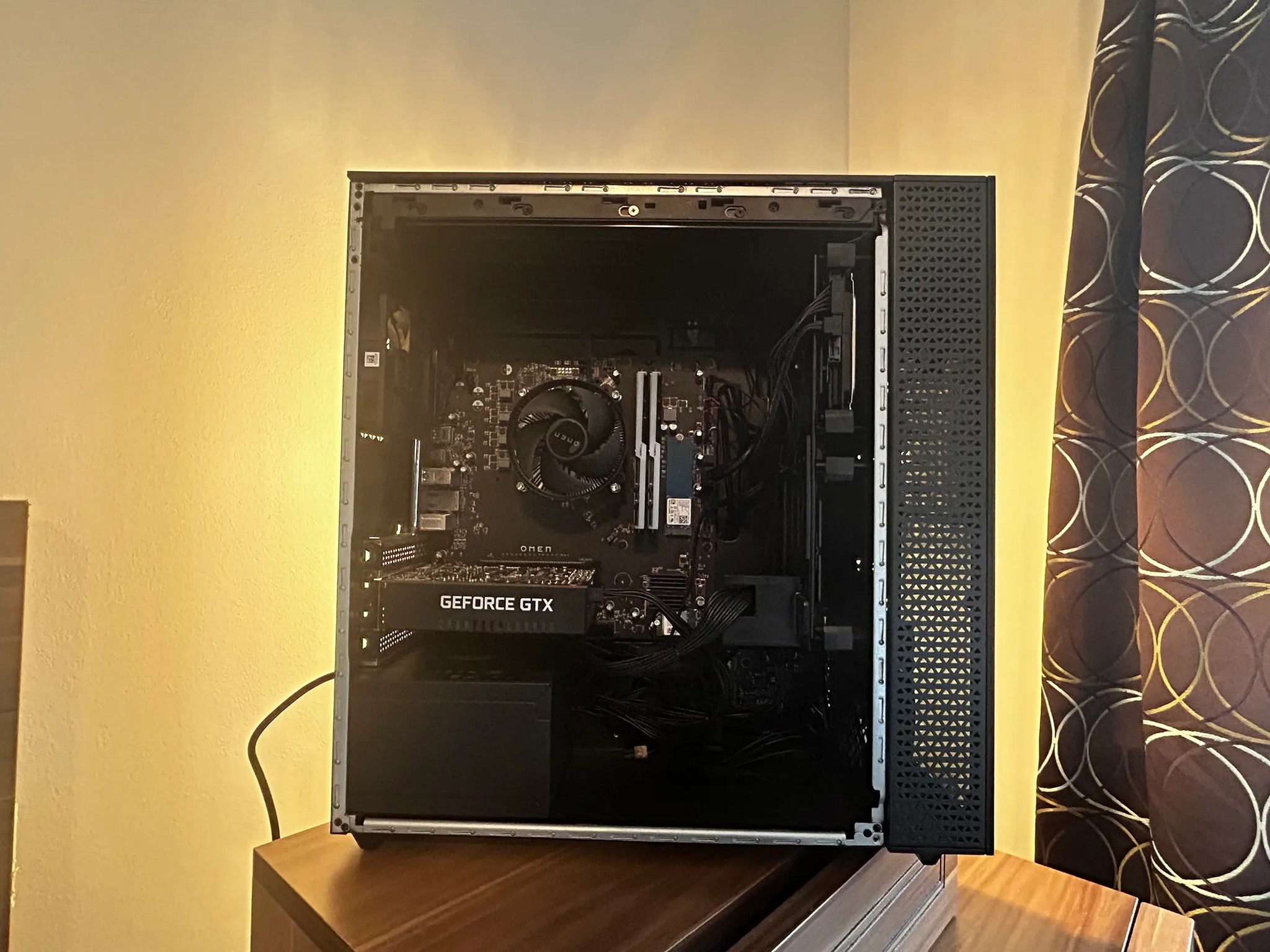 GTX 1660 SUPER || RYZEN 5 3600 || 16GB DDR4 RAM || 256GB M.2 NVMe SSD & 1TB HDD || WI-FI & BLUETOOTH