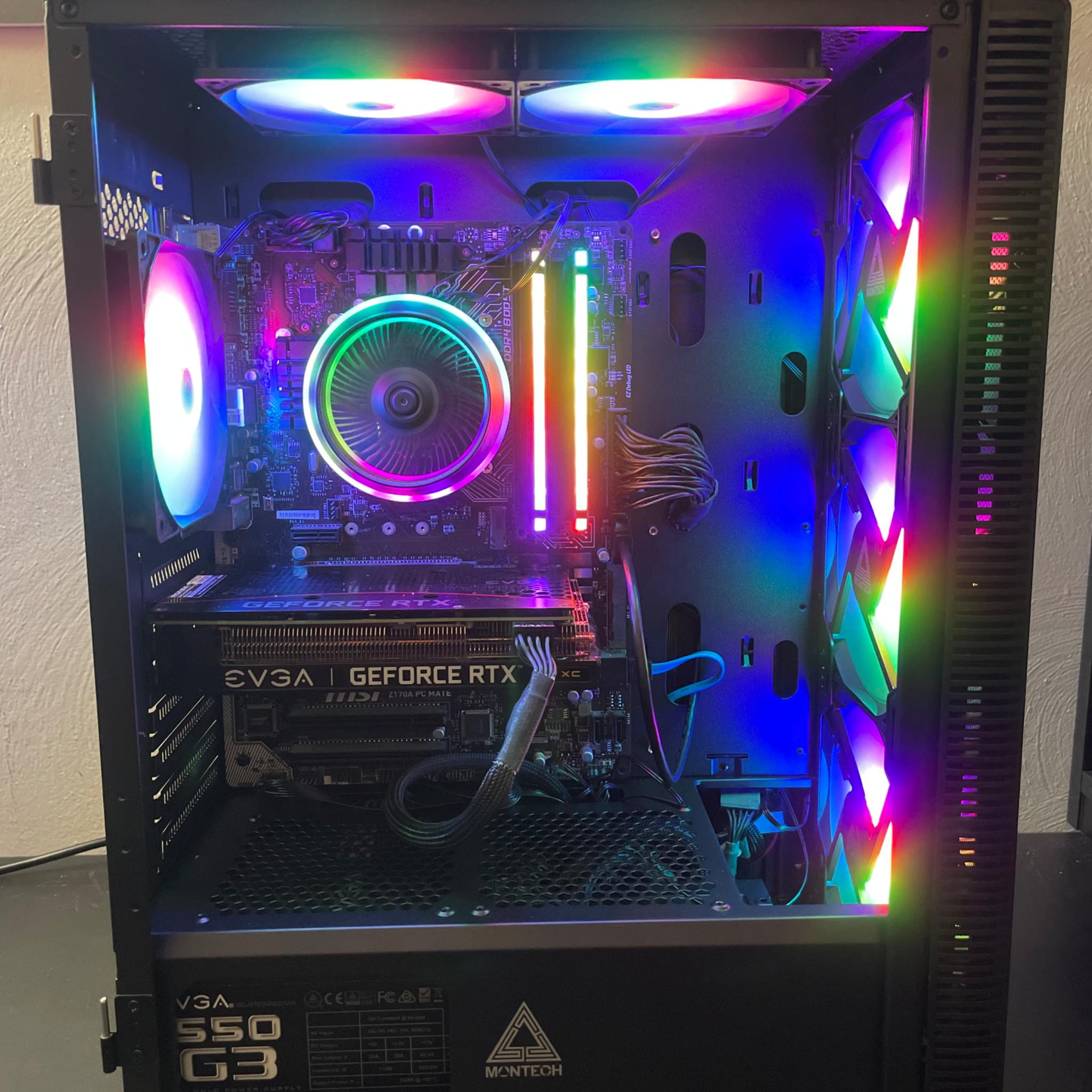 RTX 3060 | i7-6700 | 16GB DDR4 | 256GB SSD |