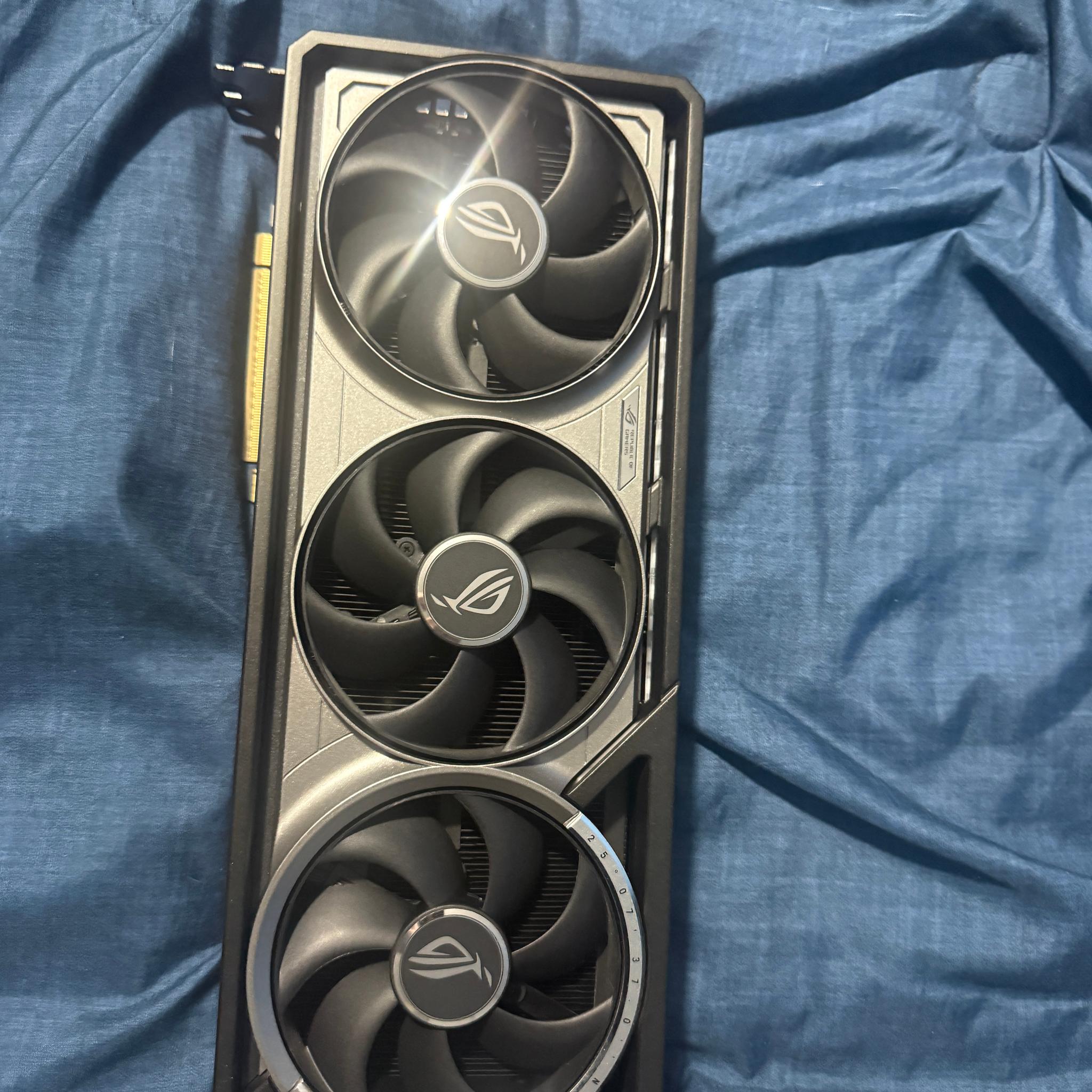 ASUS ROG Astral GeForce RTX 5080 16GB GDDR7 OC Edition