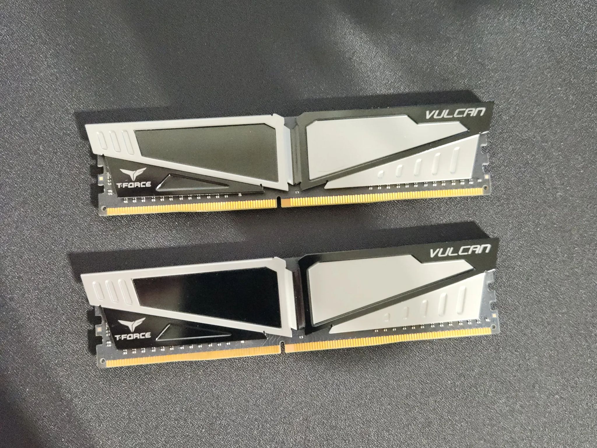 TEAMFORCE VULCAN 16GB DDR4 3000