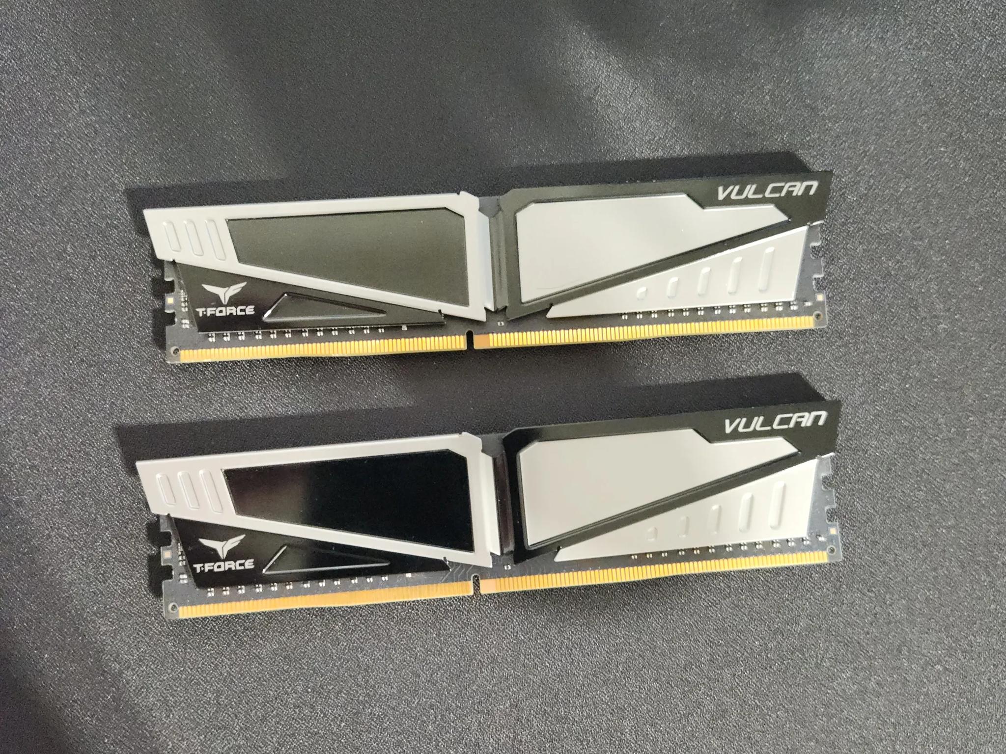 TEAMFORCE VULCAN 16GB DDR4 3000