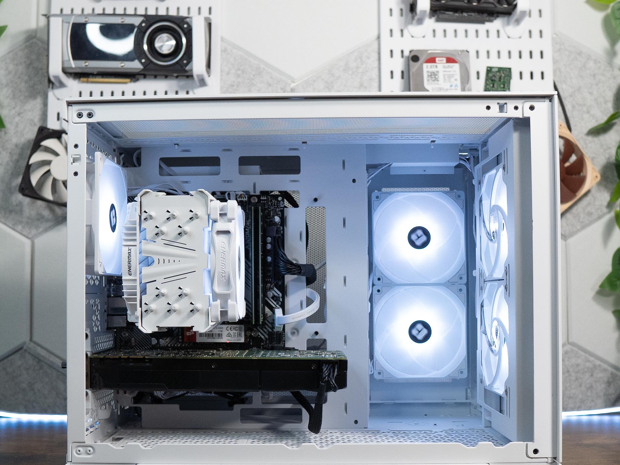 🌨🌨 | NVIDIA GTX 1080 8GB | RYZEN 7 1800X | 32GB DDR4 | 1TB M.2 SSD + 2TB HDD | Arctic Snow
