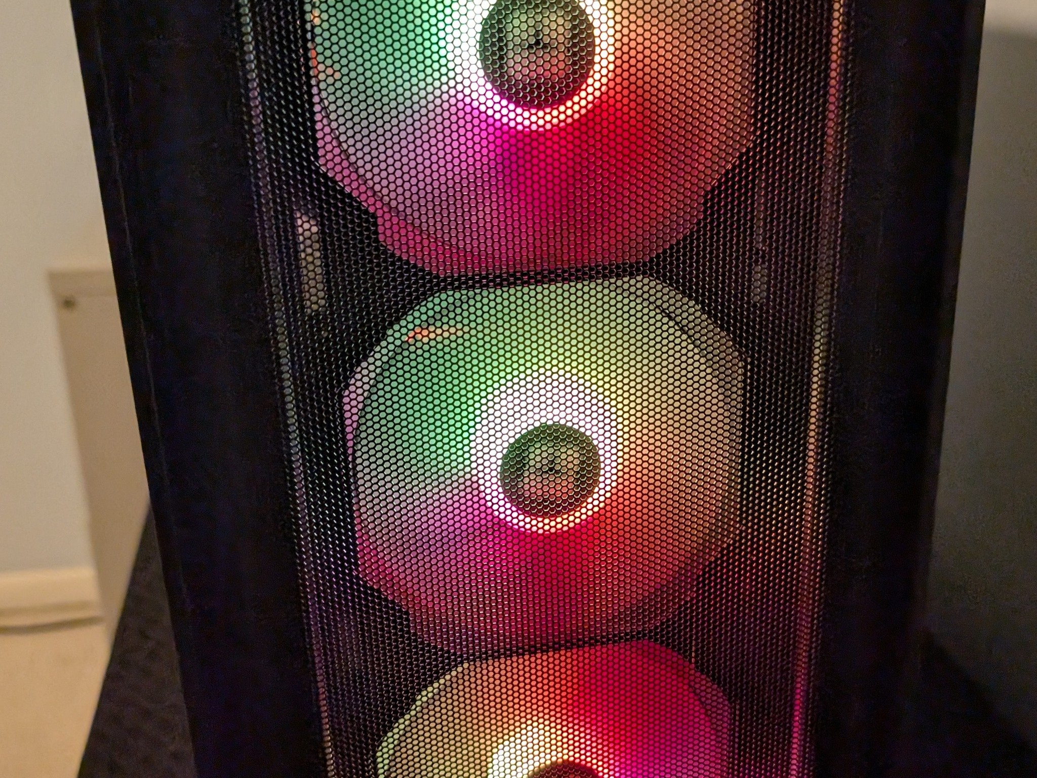 1440p Gaming PC RX 9060 XT 8 GB-Ryzen 5 5600x-32 GB DDR4 3200-1 TB NVME