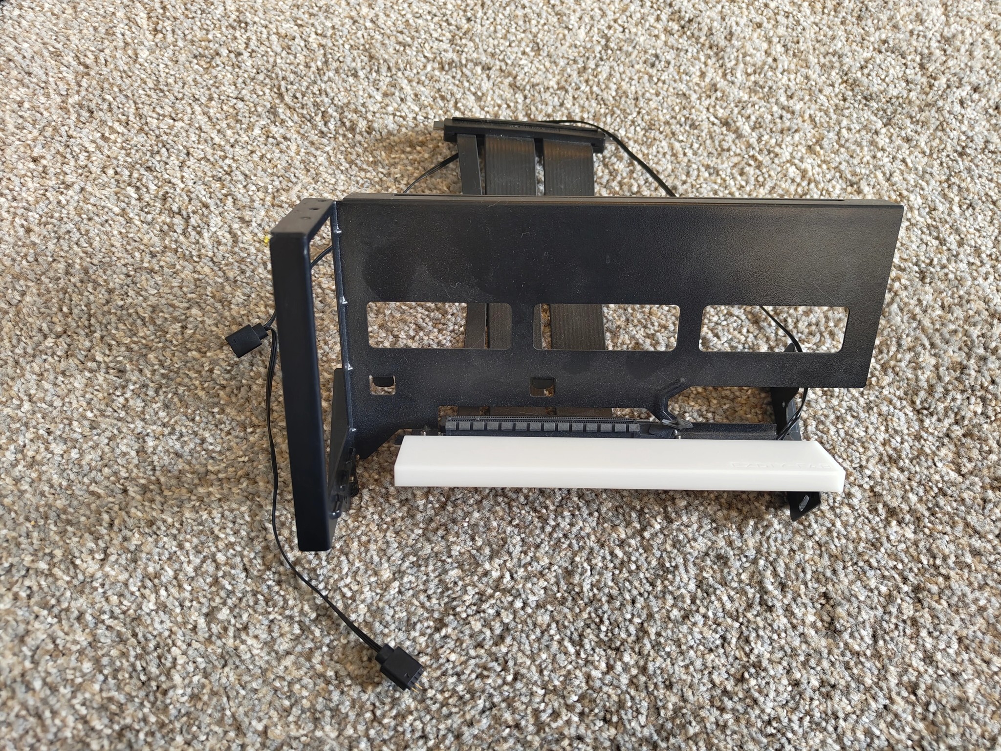 RGB Vertical GPU Mount