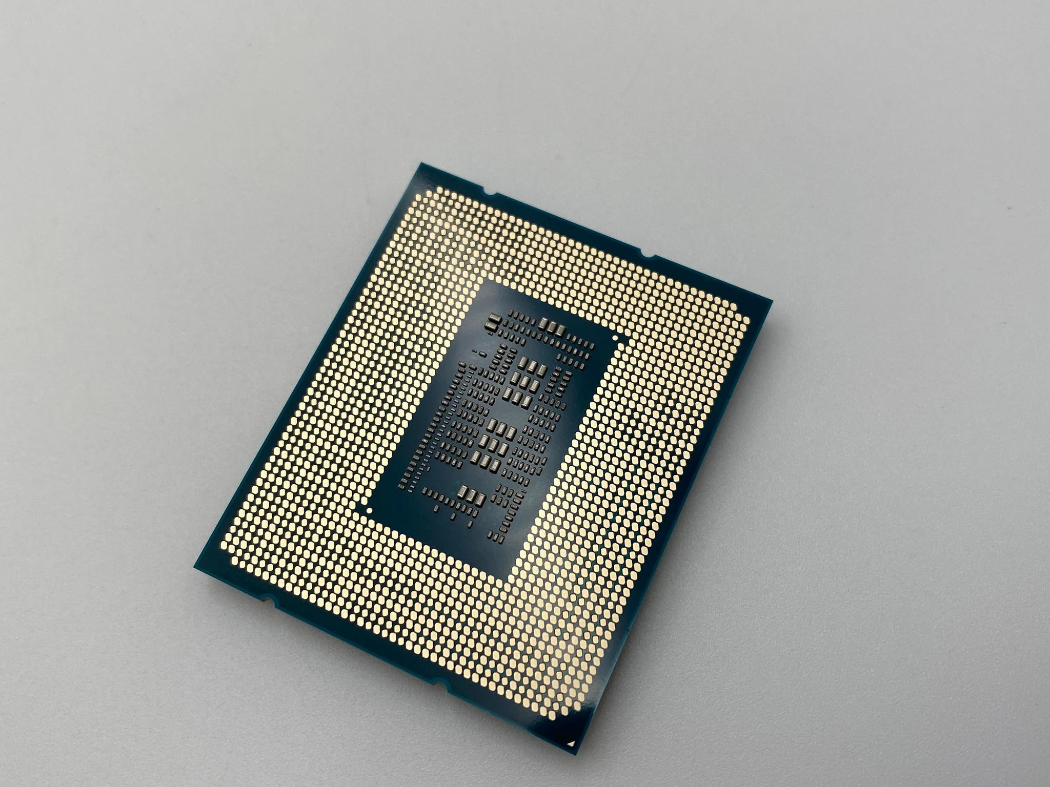 Intel Core i7-12700 Desktop Processor 12 Cores