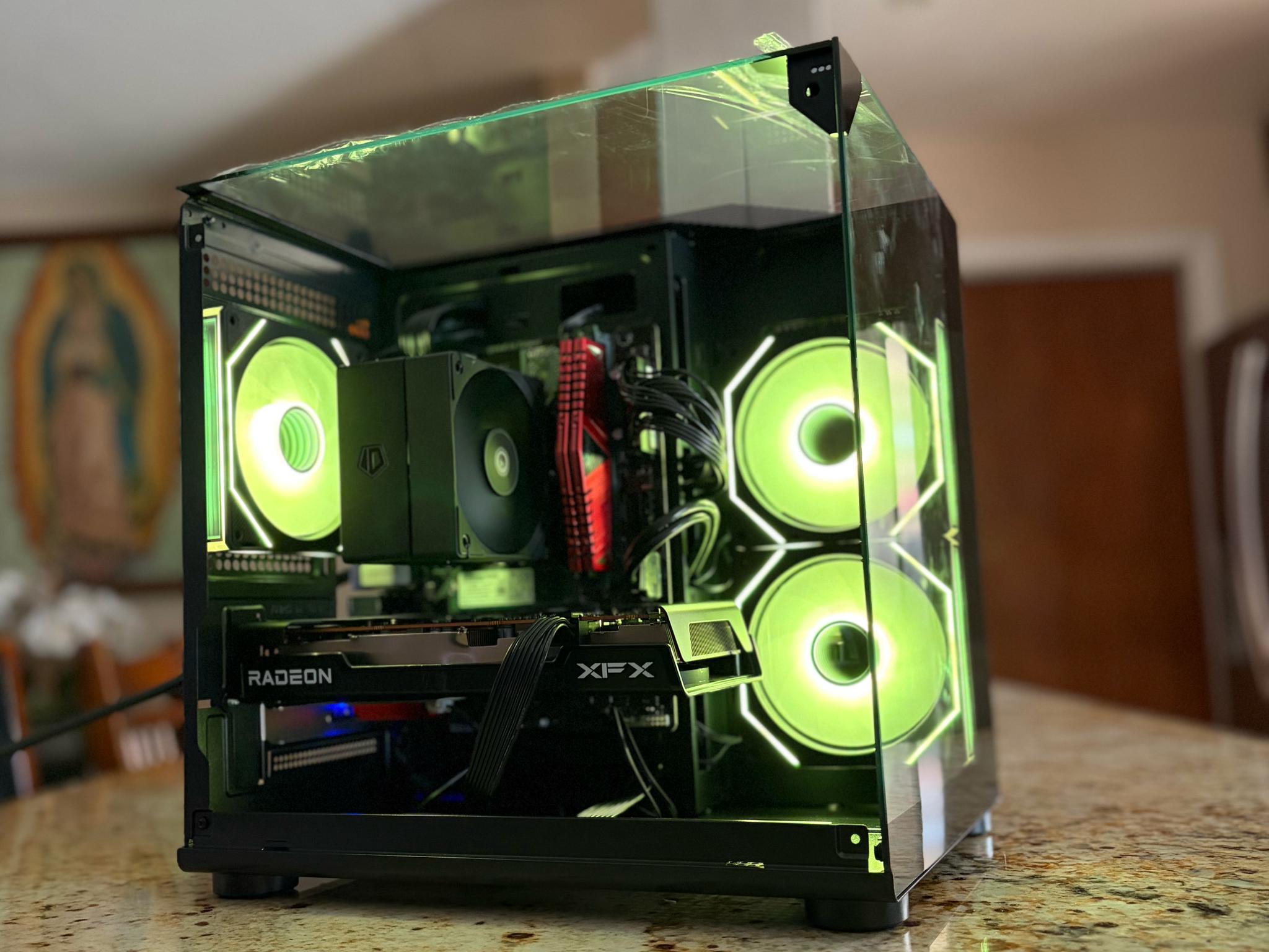 Black Gaming PC | RX 6600XT 8GB | INTEL 7-8700 | 16GB RAM | 500GB 