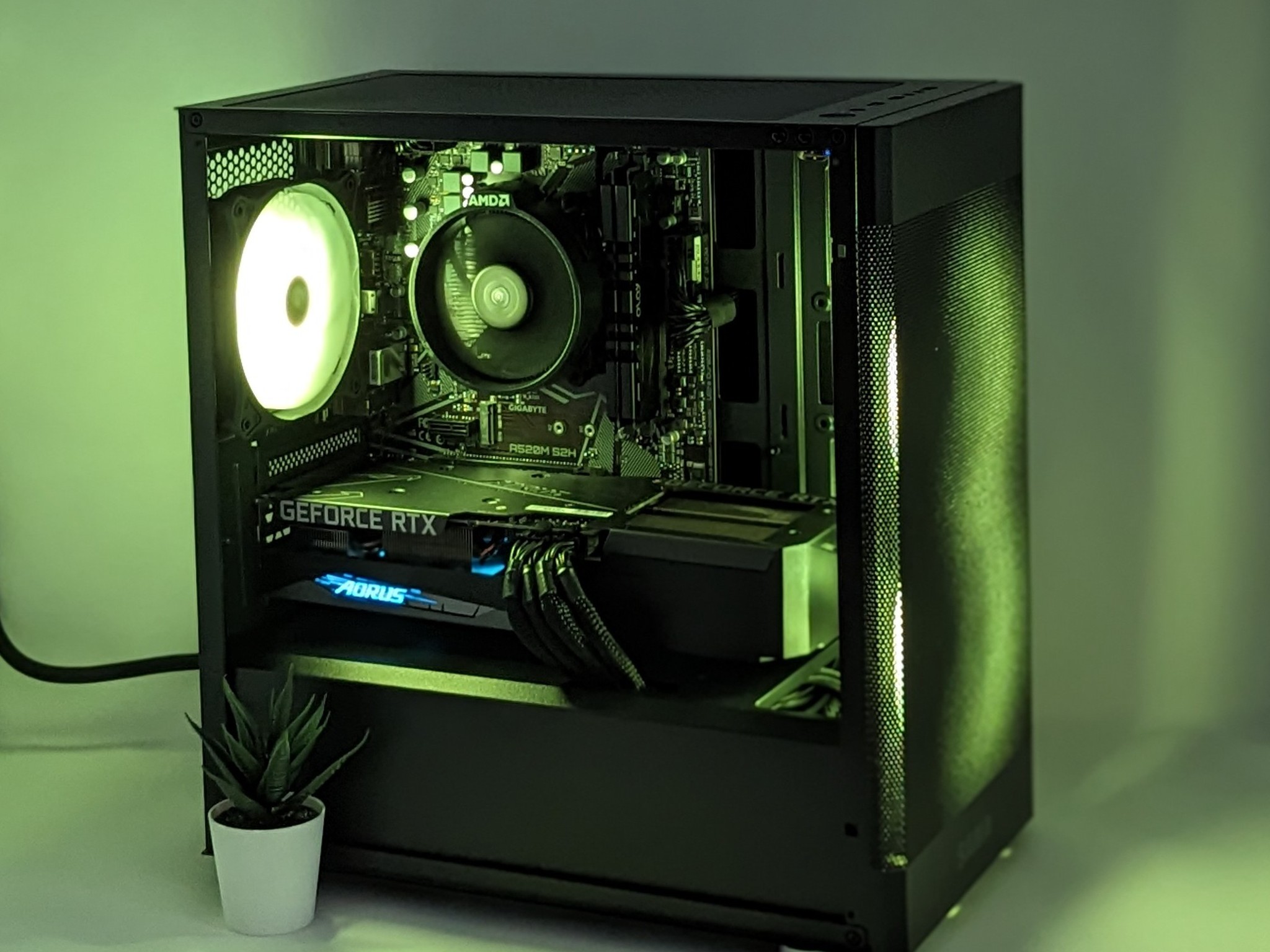 Sleek RTX Whisperer | Nvidia RTX 3060 | Ryzen 5 5500 | 16gb RAM | MSI M461 1TB Gen 4 NVMe SSD