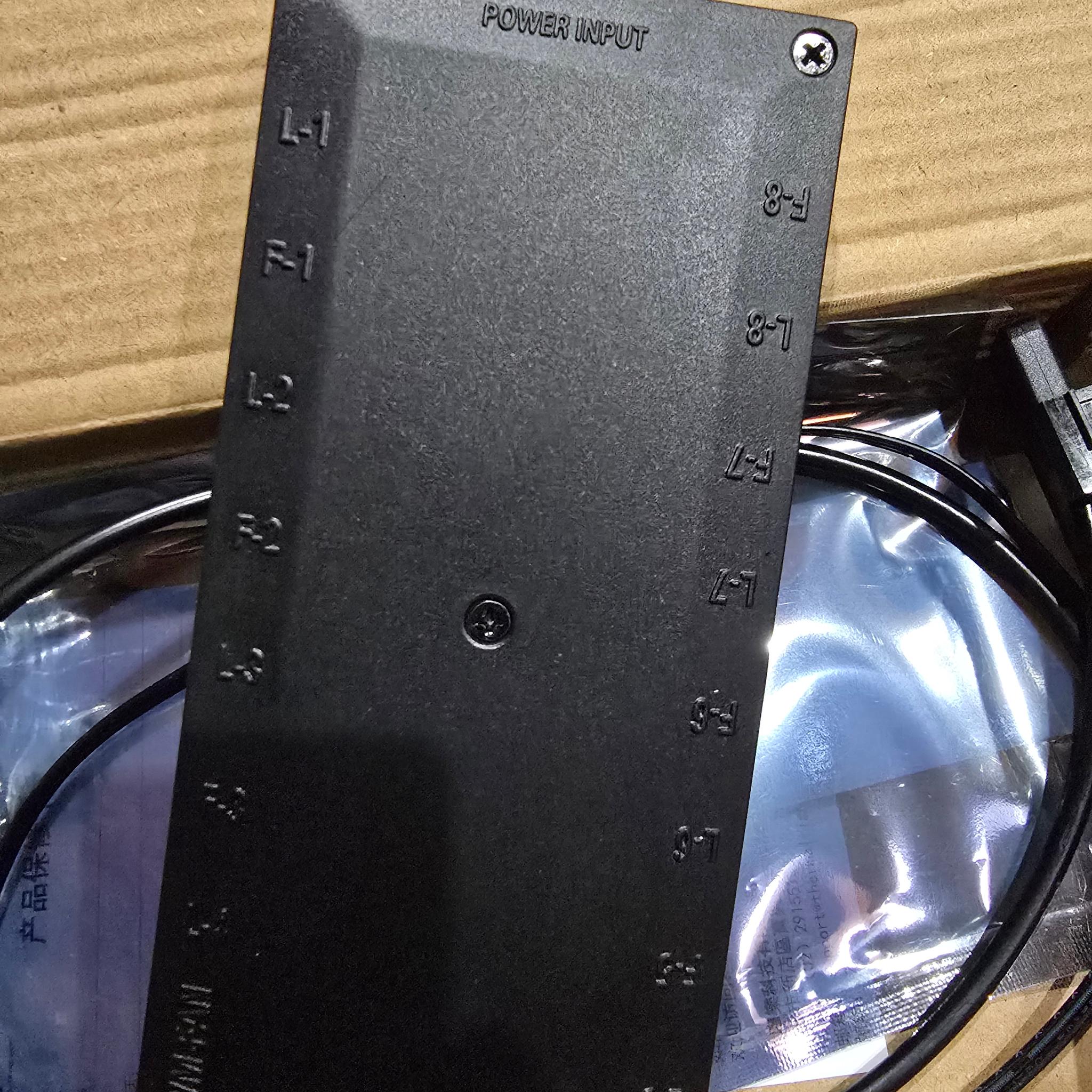 Thermalright ARGB Fan HUB Controller Support 8 Groups of Fans, 8-Port 4 Pin PC Fan Controller