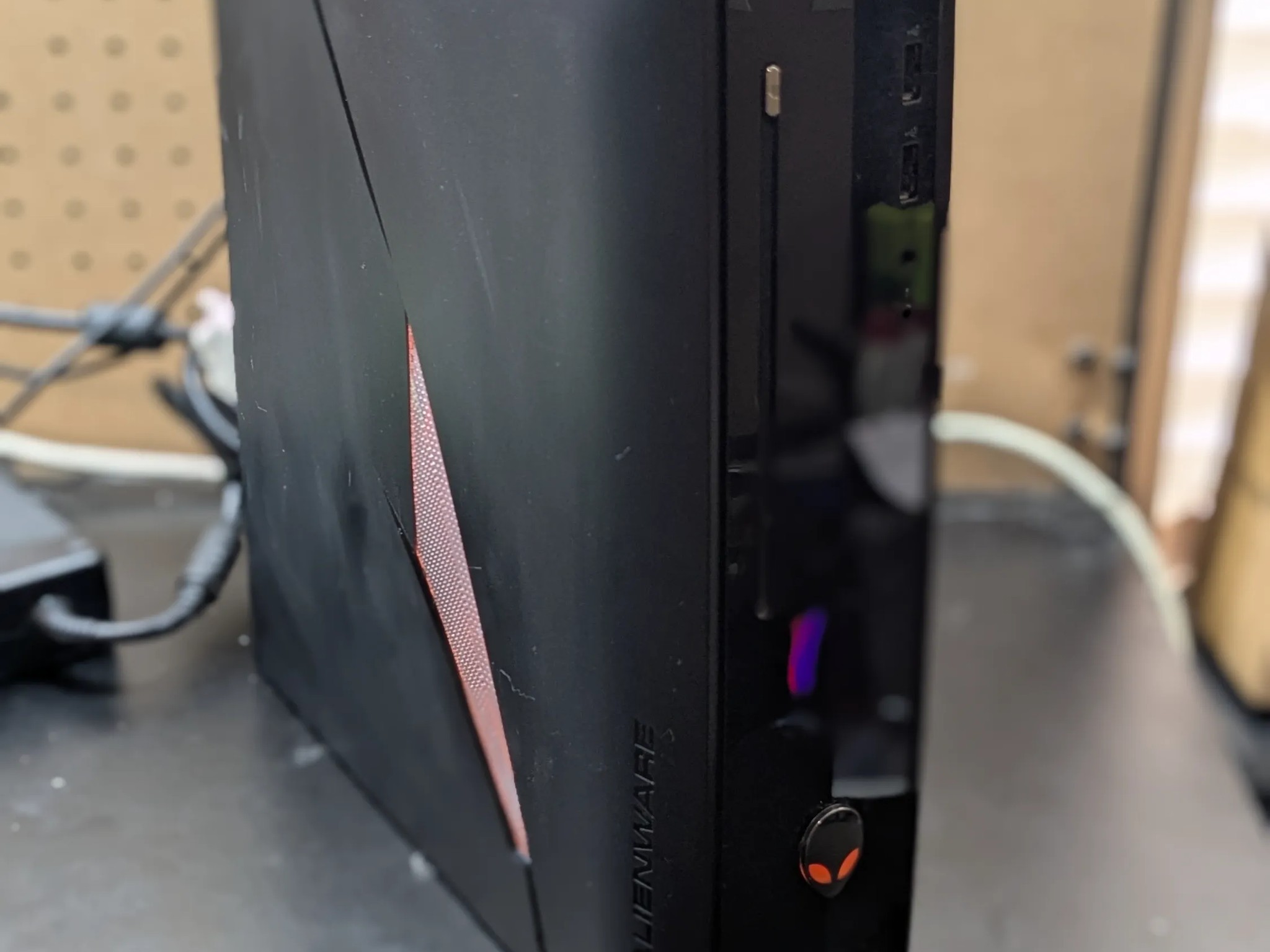 Alienware X51 "Console Killer" | i7-3770, 16GB RAM, RX 470 8GB, 480GB SSD