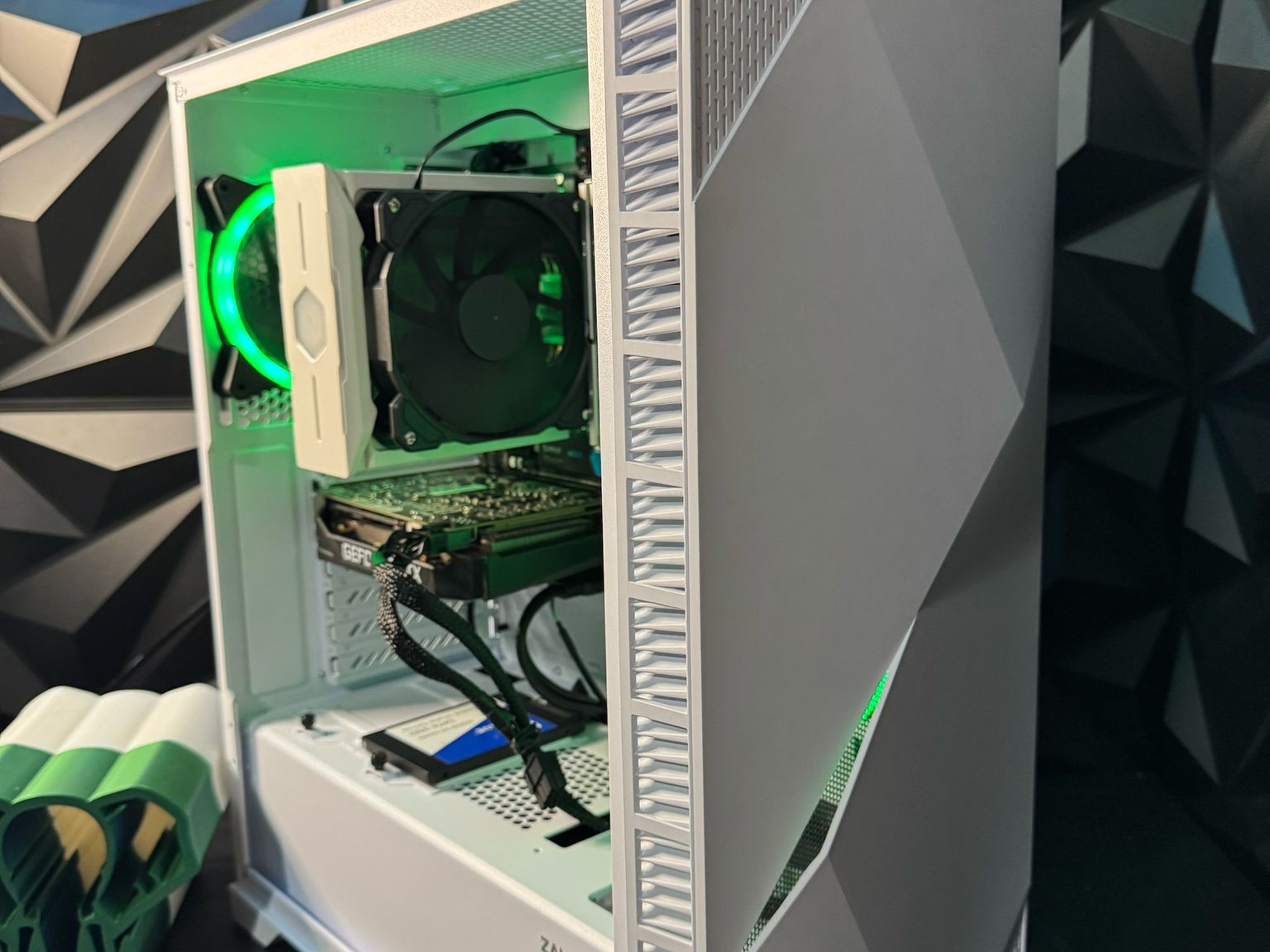 🗻❄️ Tusker 3660 Iceberg🗻❄️ Ryzen 5 3600| 32 GB DDR4| GTX 1660Super | 1.5 TB SSD