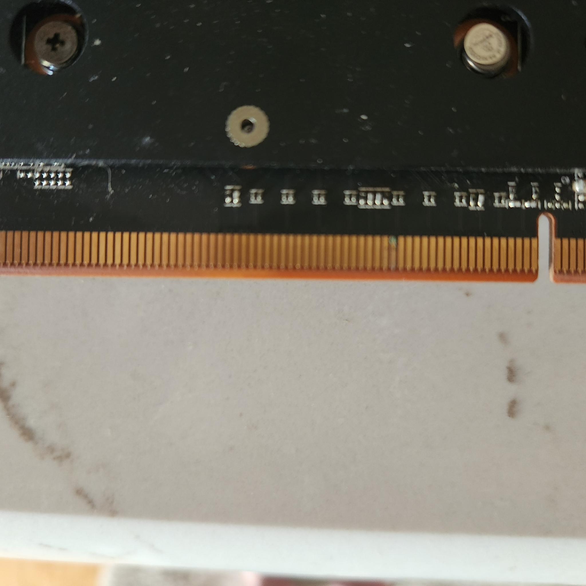 XFX 210 SWIFT AMD Radeon RX 6600 XT 8gb PCIe 4.0