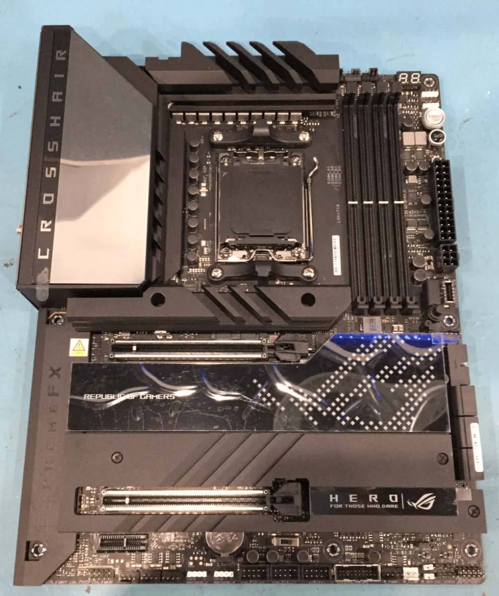 ASUS ROG CROSSHAIR X670E HERO AM5 MOTHERBOARD - RMA REPLACEMENT