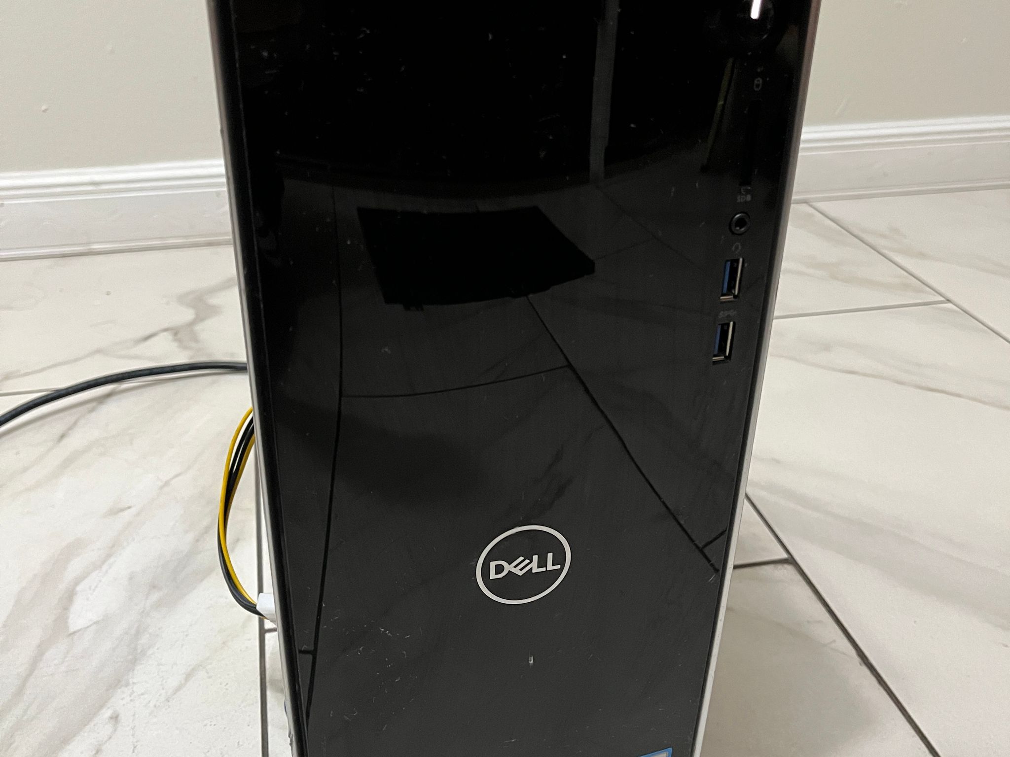 NVIDIA RTX 4060, Intel Core i5-8400, 16GB RAM, 1.1 TB Storage, Dell Gaming PC w/ Wi-Fi & BT