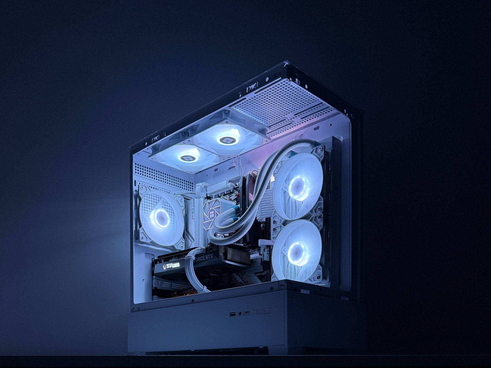 ❄️Snowdrift❄️  | 1440p Gaming PC | Ryzen 7 7700X | Zotac RTX 4070 | 32GB DDR5 6000MHz