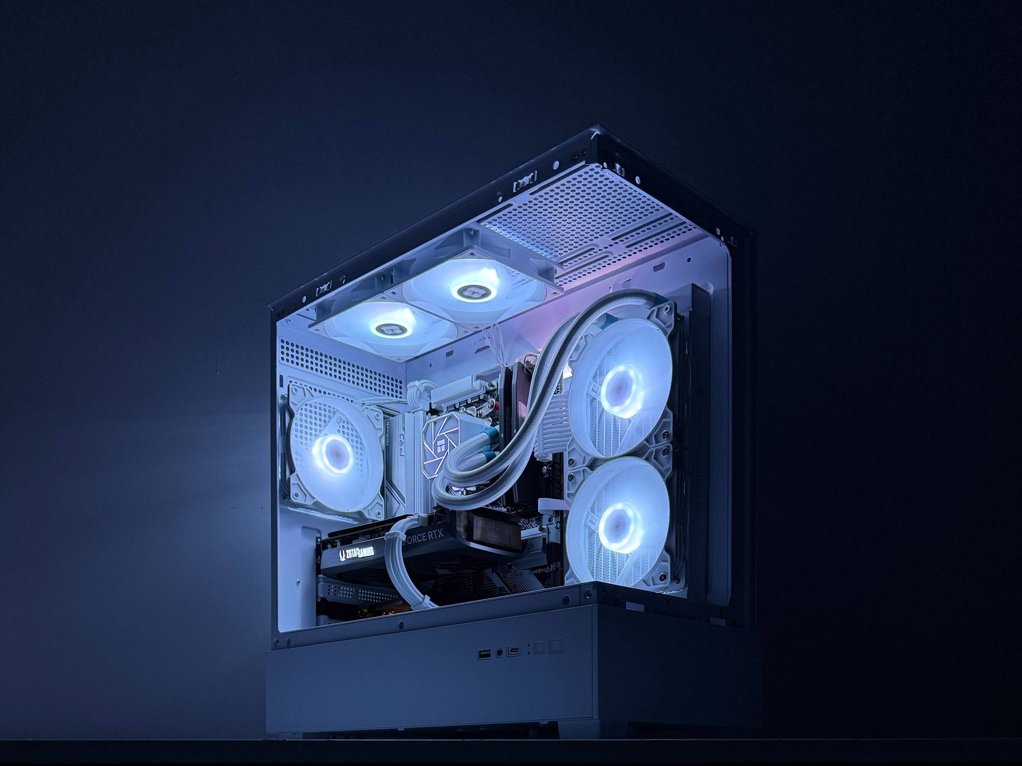 ❄️Snowdrift❄️  | 1440p Gaming PC | Ryzen 7 7700X | Zotac RTX 4070 | 32GB DDR5 6000MHz