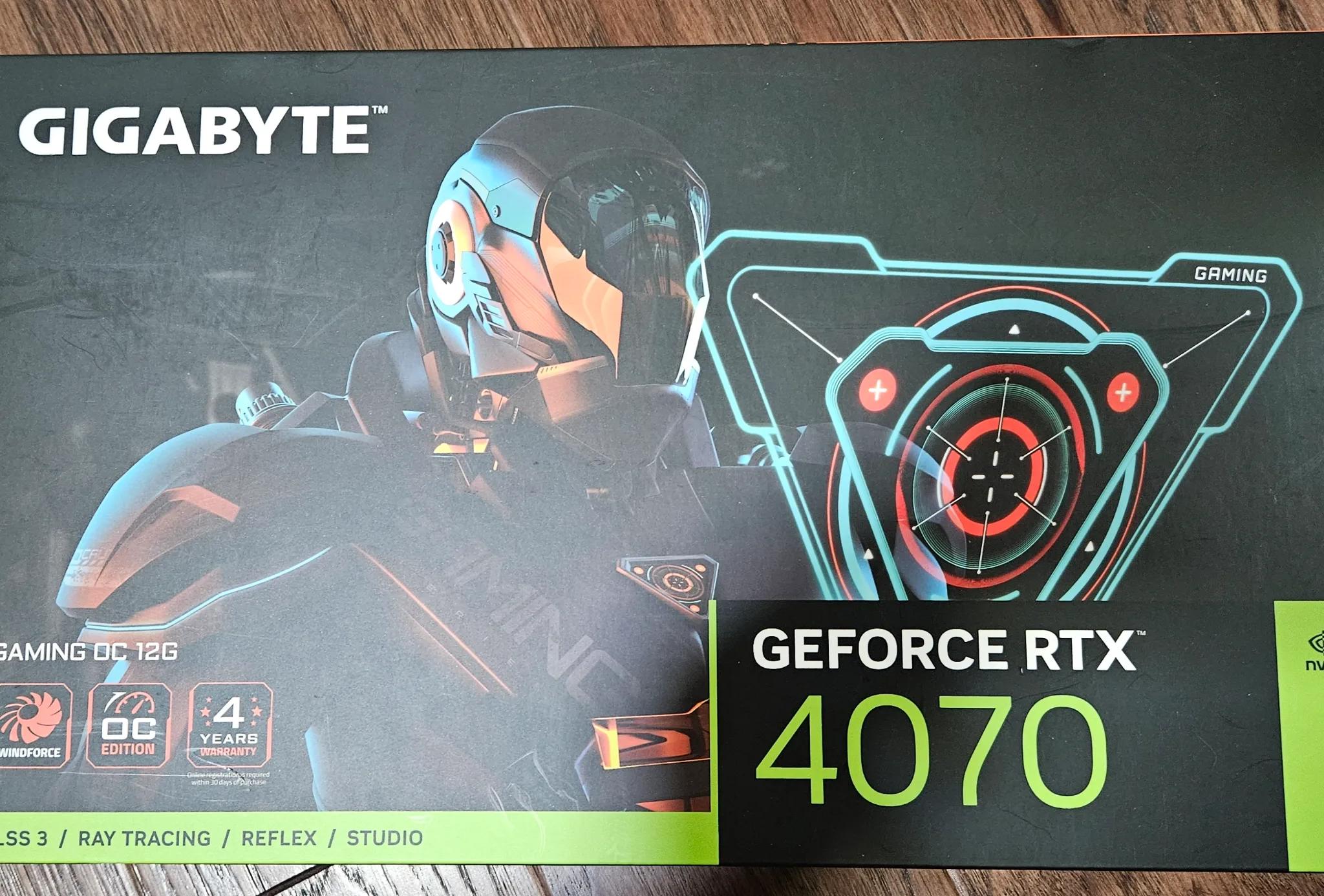 Gigabyte GAMING OC GeForce RTX 4070 12 GB (3 fans + dual bios)