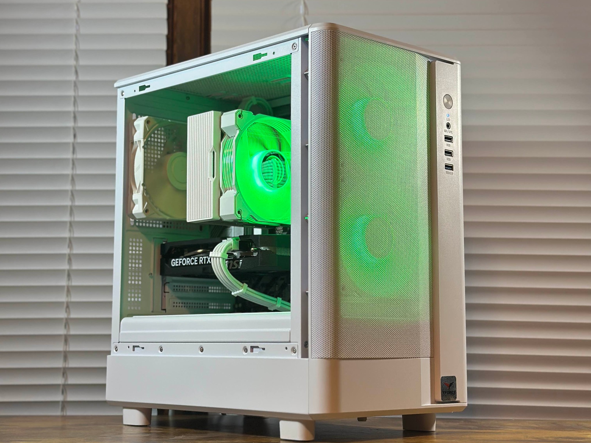 RTX 5060 8GB | AMD Ryzen 5 8400F | 16GB DDR5 | 1TB SSD | Win11 | WIFI | 1080P/1440P Gaming PC
