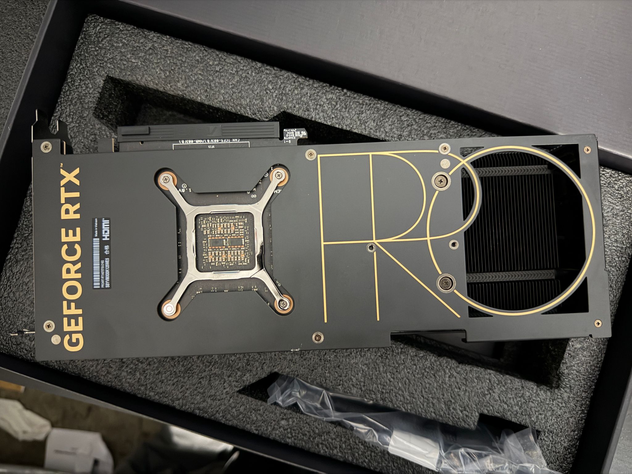 Asus ProArt OC GeForce RTX 4070 Ti SUPER 16gb vram SFF