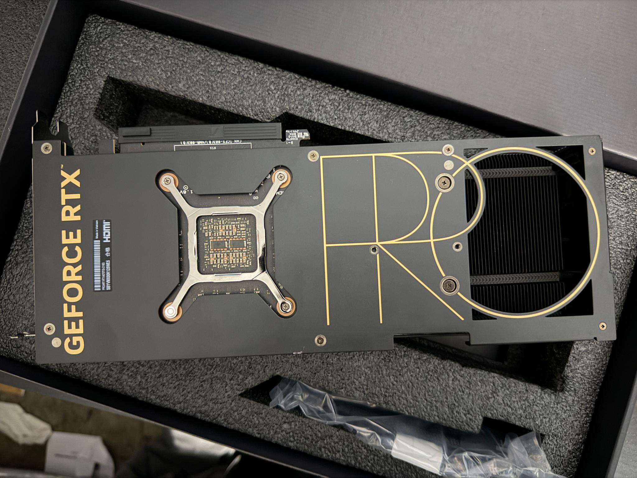 Asus ProArt OC GeForce RTX 4070 Ti SUPER 16gb vram SFF