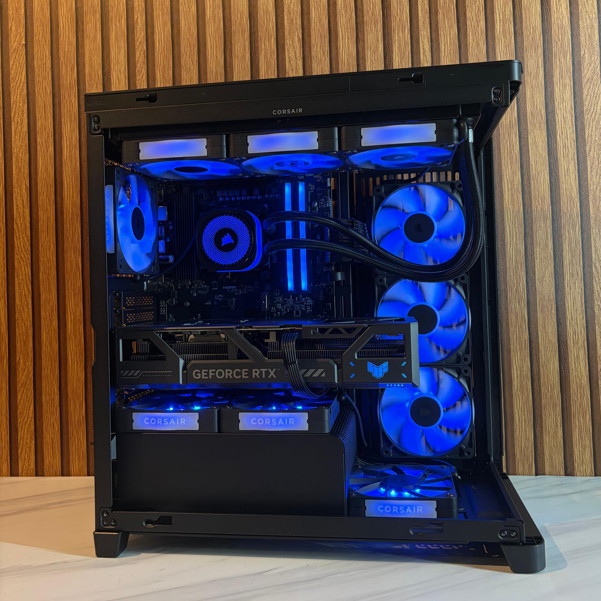 RTX 5090 | RYZEN 9 9900X3D | 64GB DDR5 | 4TB SSD | 360MM AIO