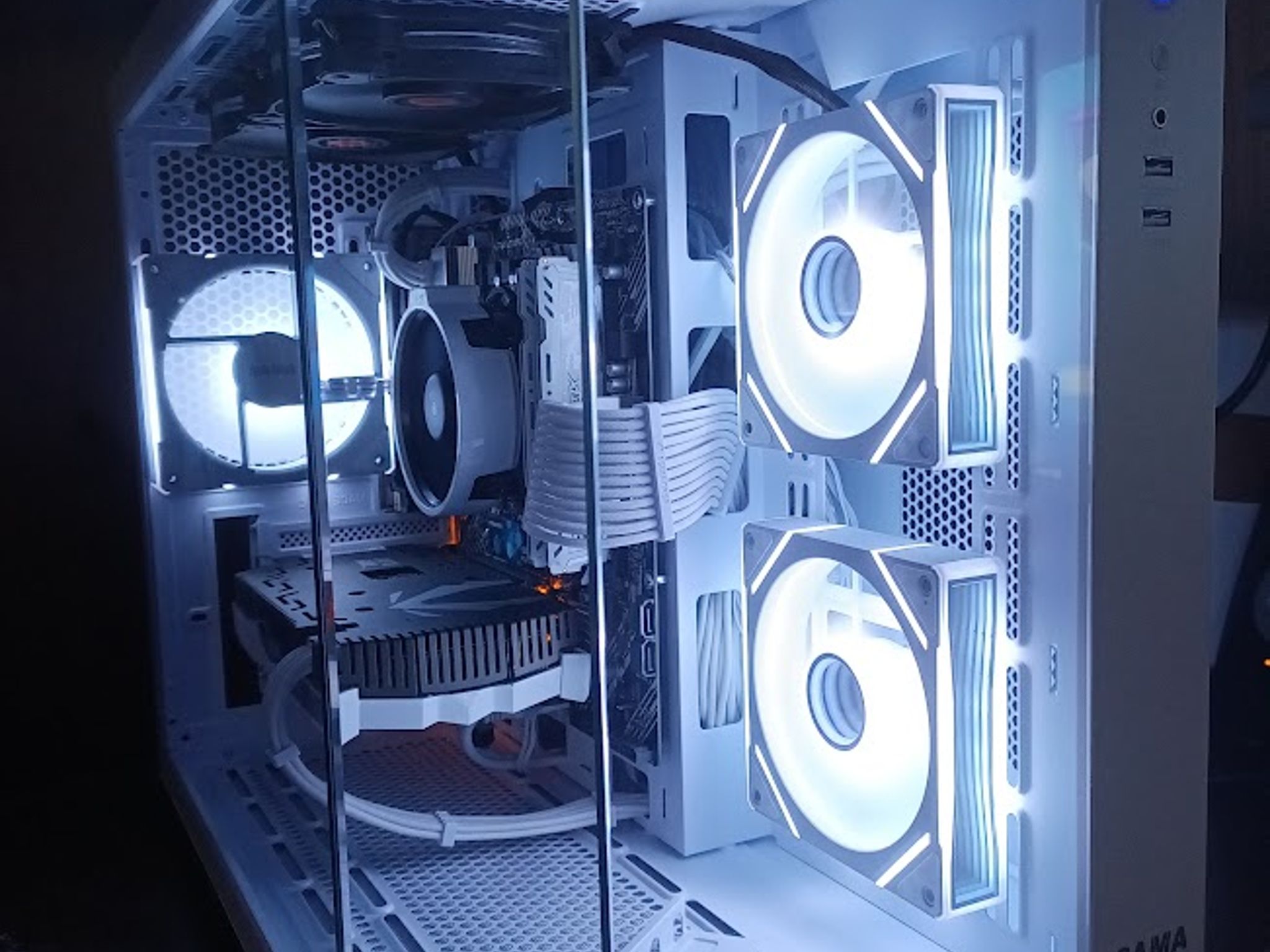 Nvidia 2060 Super 8gb & Ryzen 7 2700x 8core 16thread Great Gaming Rig or Workstation Fortnite, BO6
