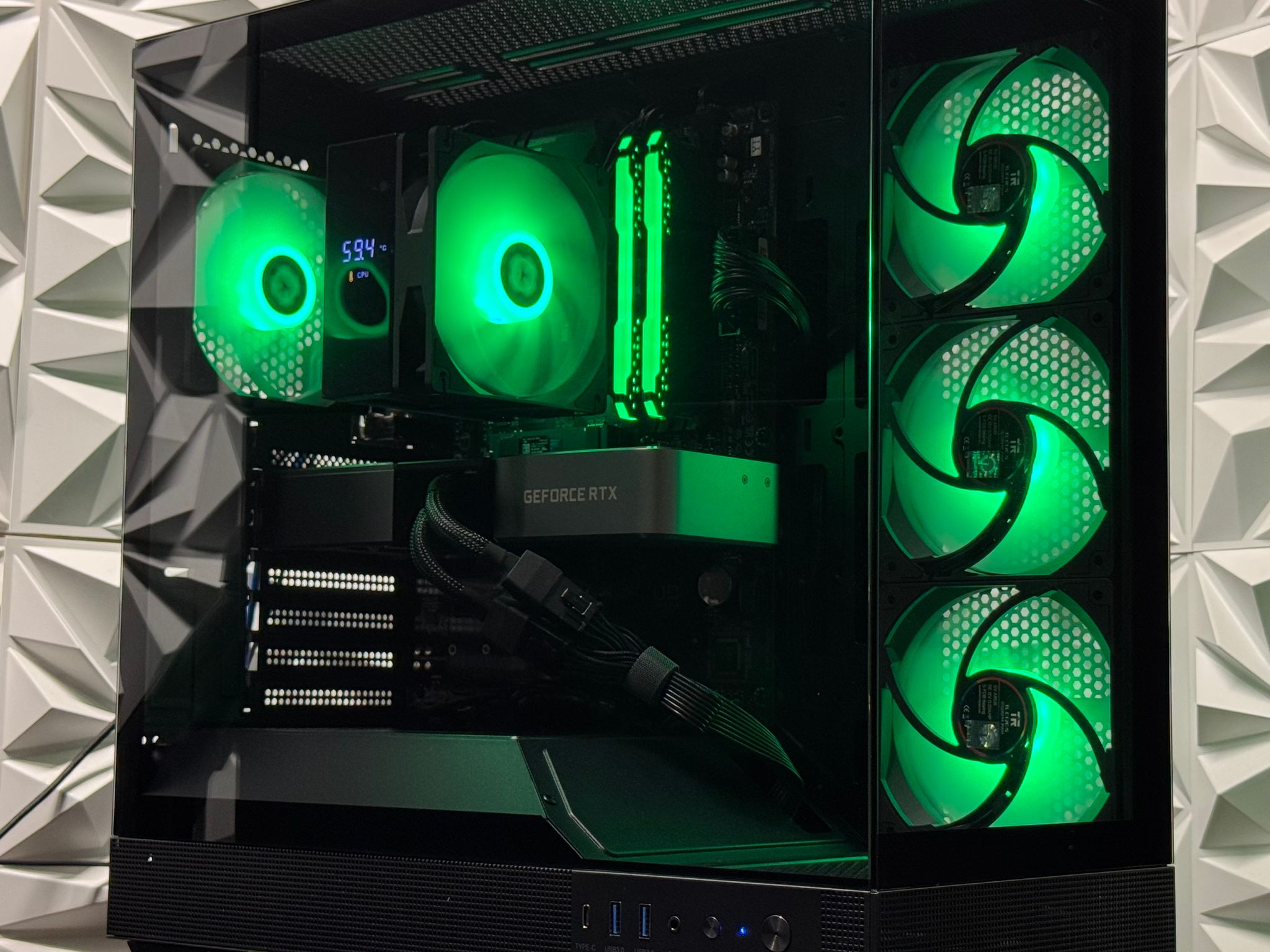 RTX 3070 Ti / Ryzen 7 5800x / 32GB DDR4 Ram / 1TB SSD / Gaming pc / creator pc /