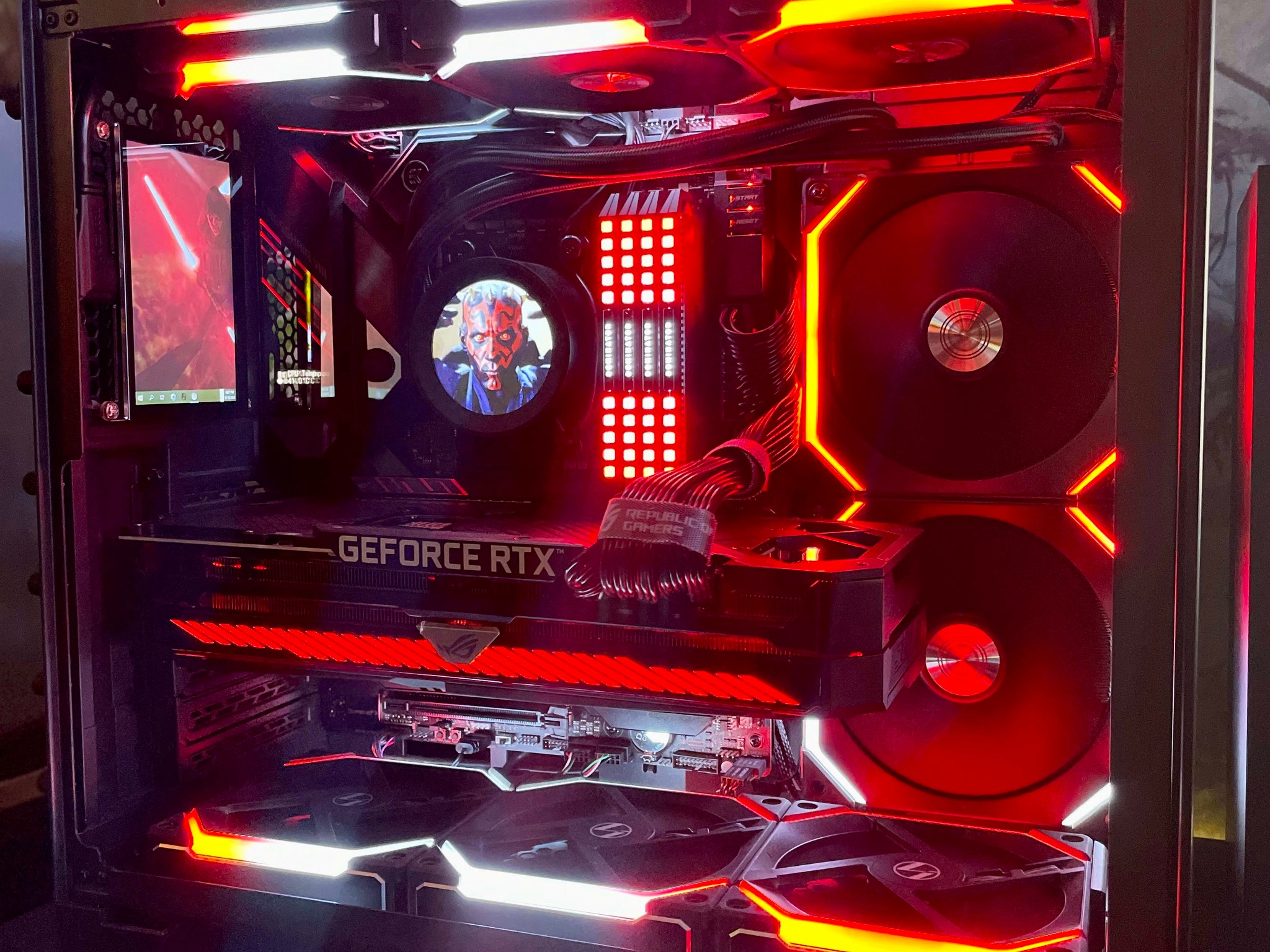 "Lil Debbie" - Ryzen 5900X, RTX 3080, 32GB RAM, 2TB SSD, 1TB HDD