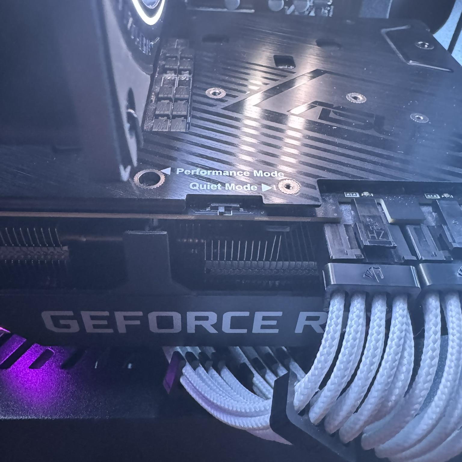 1440p Gaming Beast | RTX 3070 | Ryzen 7 3700X | 32GB DDR4 | WIFI
