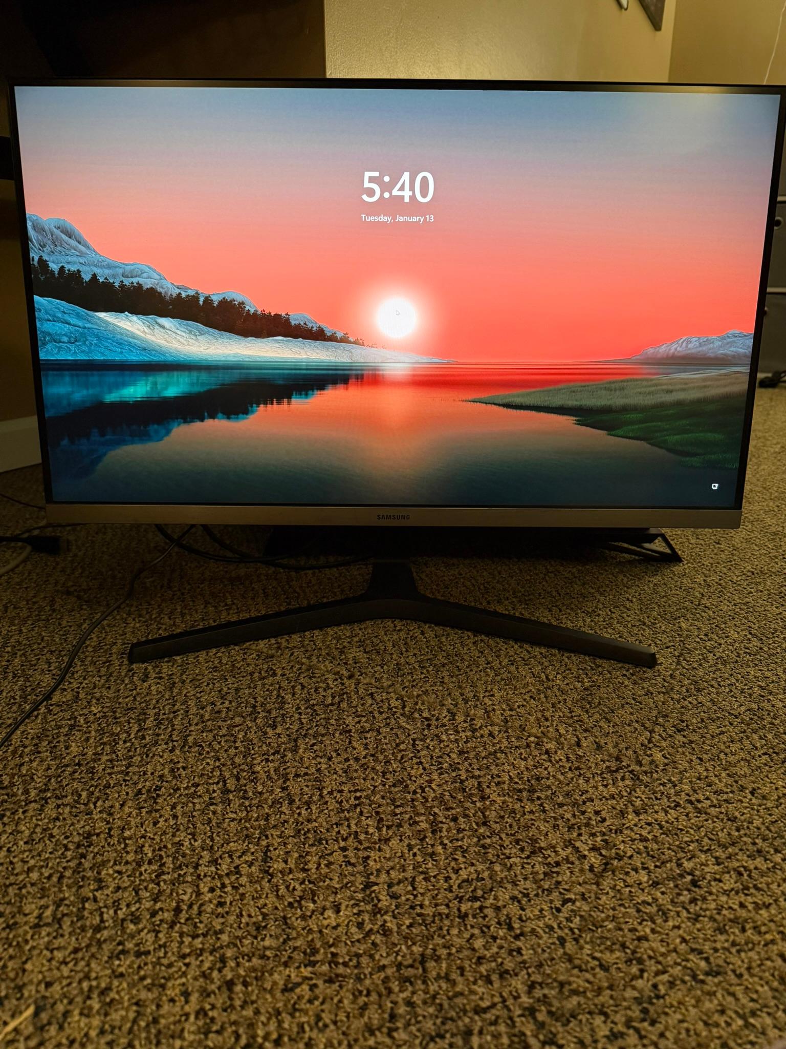 Samsung U28R550UQN 28" IPS 4K (3840 x 2160) UHD Monitor (HDR)