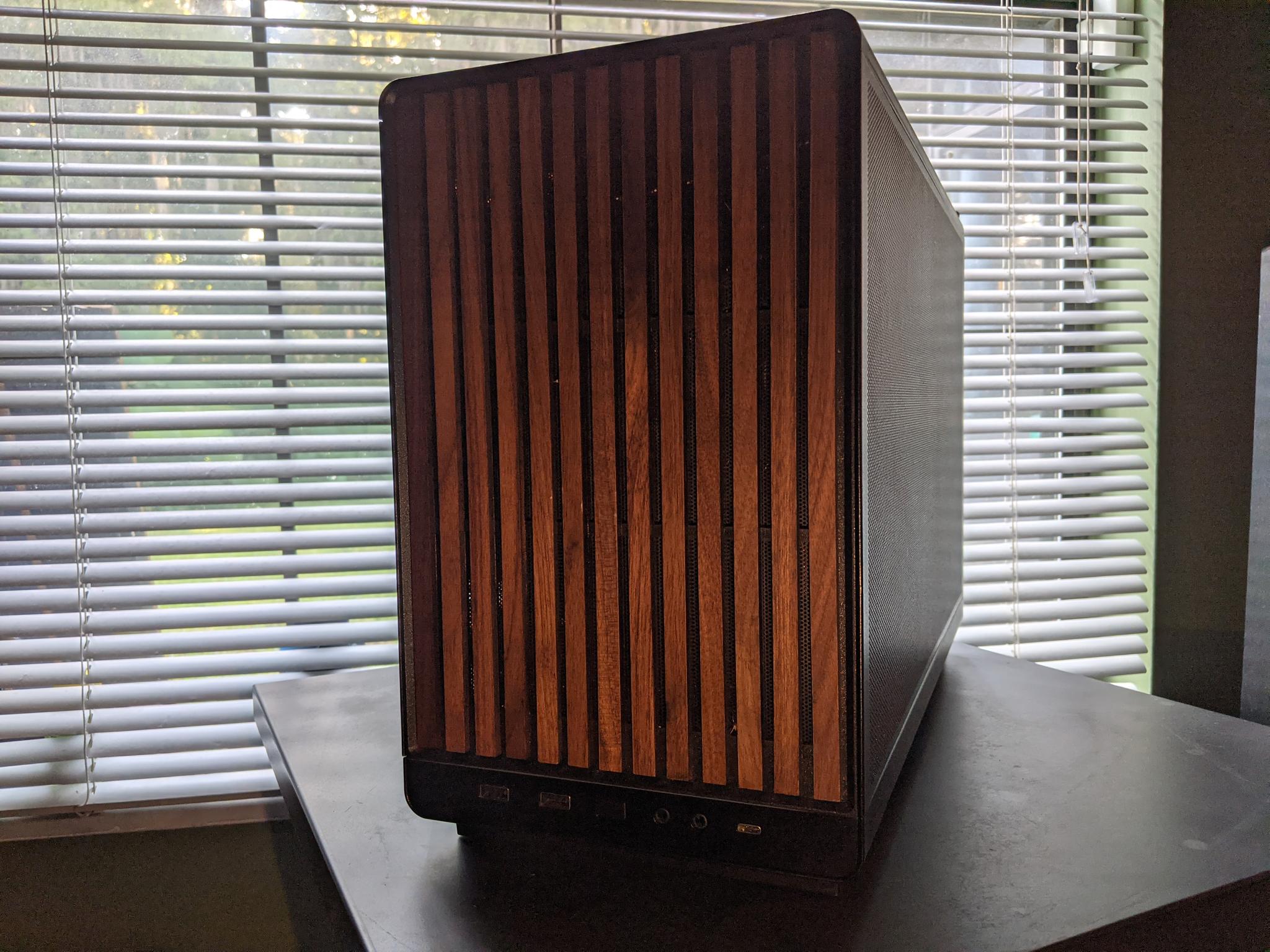 AMD Ryzen 5 3500| GTX 1080 8GB| 16GB DDR4 RAM| 1TB SSD & 1TB HDD| Windows 11 |