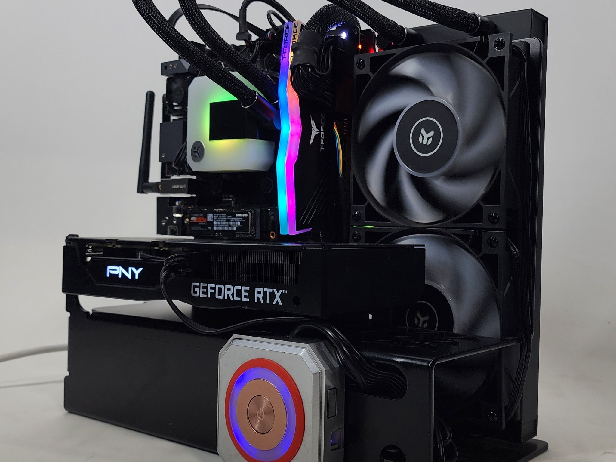 Gaming PC Ryzen 7 5700X 16GB RAM 1TB SSD RTX 3060 8GB Windows 11 Computer