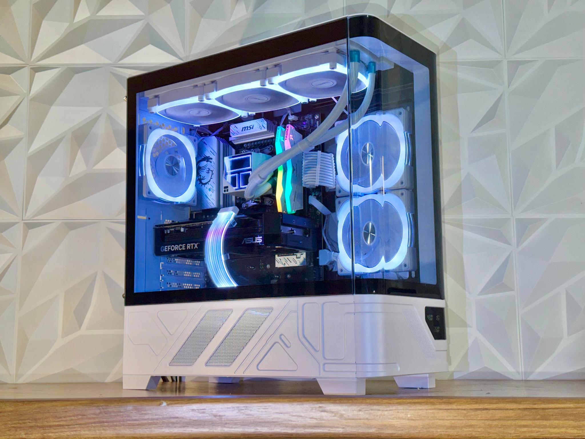 ❄️Ryzen 7600X3D + 9070XT/RTX 5070 |DDR5| 1TB SSD | Windows 11 Pro ❄️ “AURORA CUBE” LCD Showcase PC