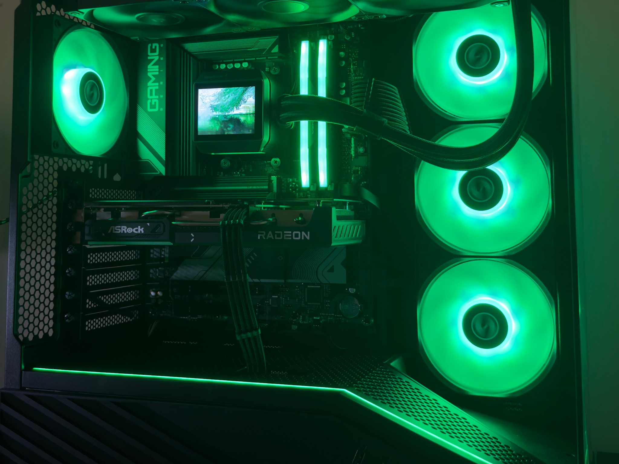 Brand New Gaming PC | Ryzen 7 9700X | RX 9060 XT 16GB | 32GB DDR5 | 1TB M.2