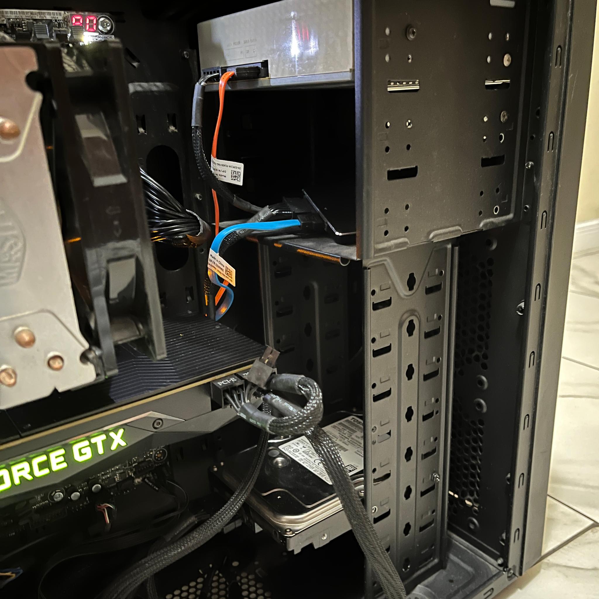 🟠🔥NVIDIA GTX Titan X Pascal, Intel i7-7700K, 16GB RAM, 1.2 TB Storage, High FPS Custom Gaming PC