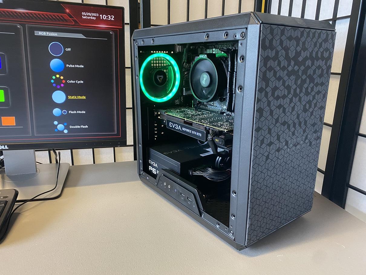 EVGA GTX 1070 SC (8gb), AMD Ryzen 5 3400g, DDR4 3000MHz 16GB (8x2), 500GB NVMe, 750W Platinum