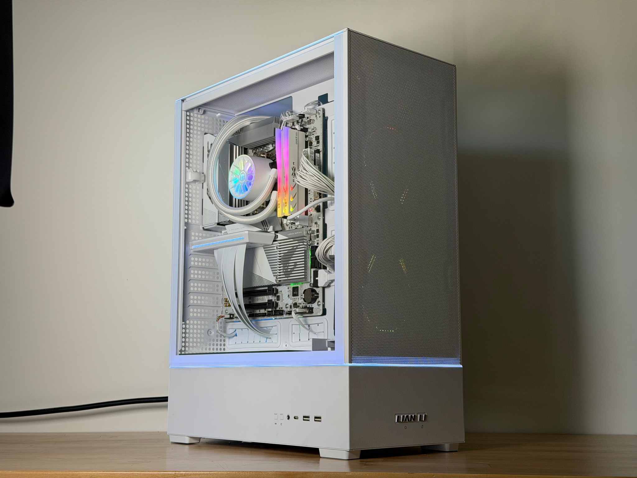 RTX 5070 Ryzen 9 9900x Gaming PC