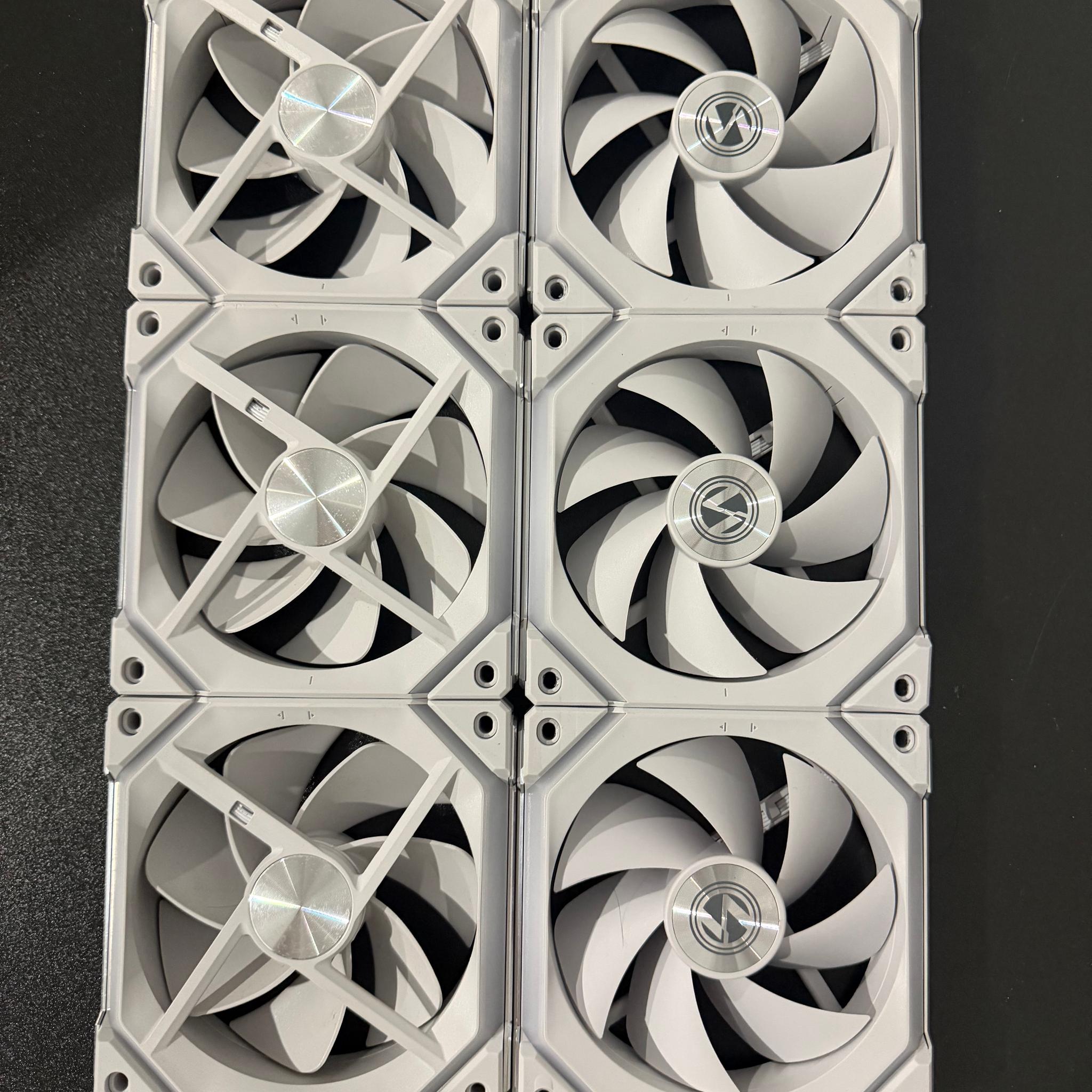 NZXT LCD Screen AIO AM5 + 9 Wireless Lian Li Fans White + Controller/hub Free Shipping