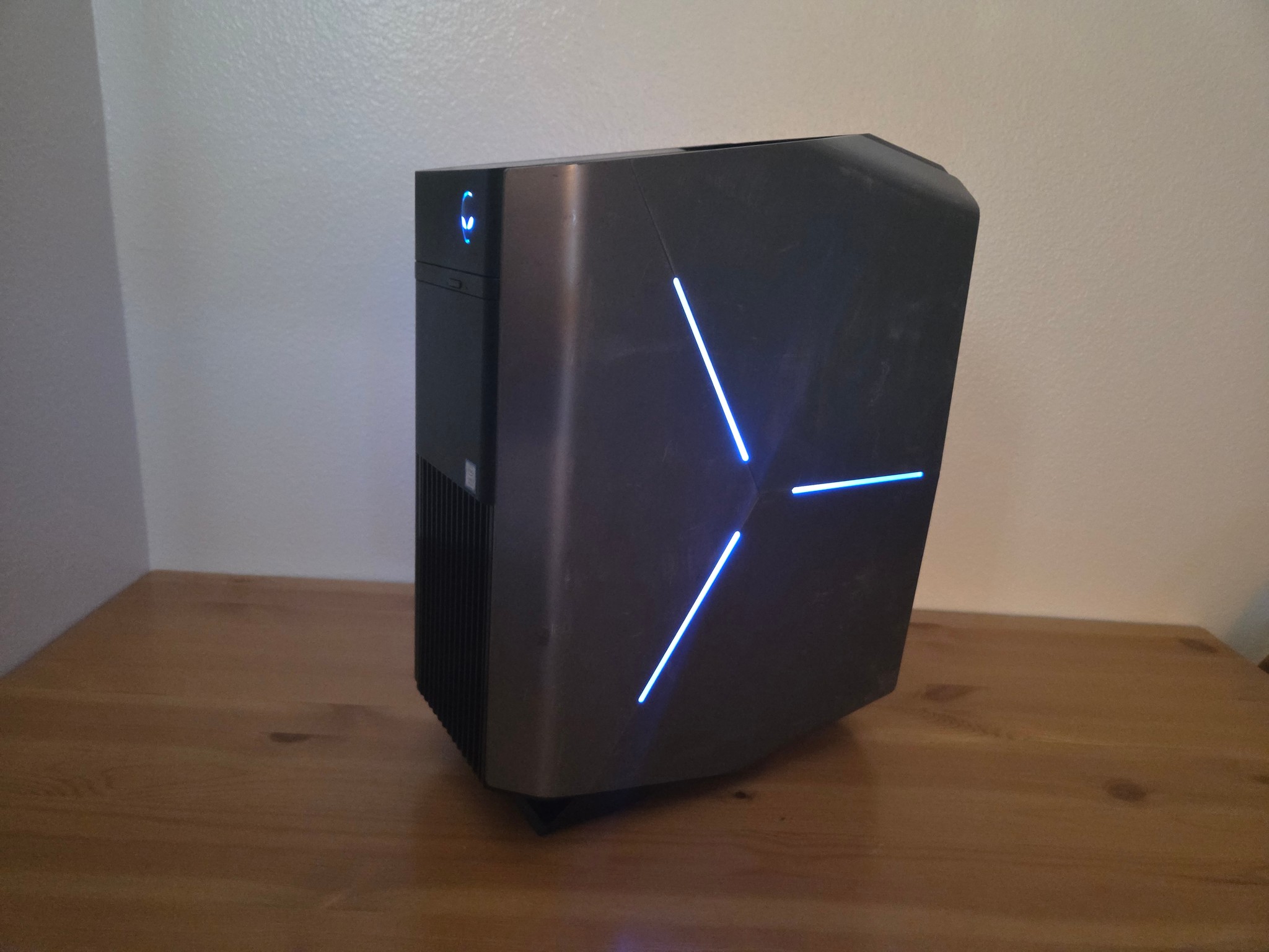 Budget Gaming Done Right! #6 ❄️Liquid Cooled i7 8700K❄️| GTX 1080 | 16GB Ram | Windows 11