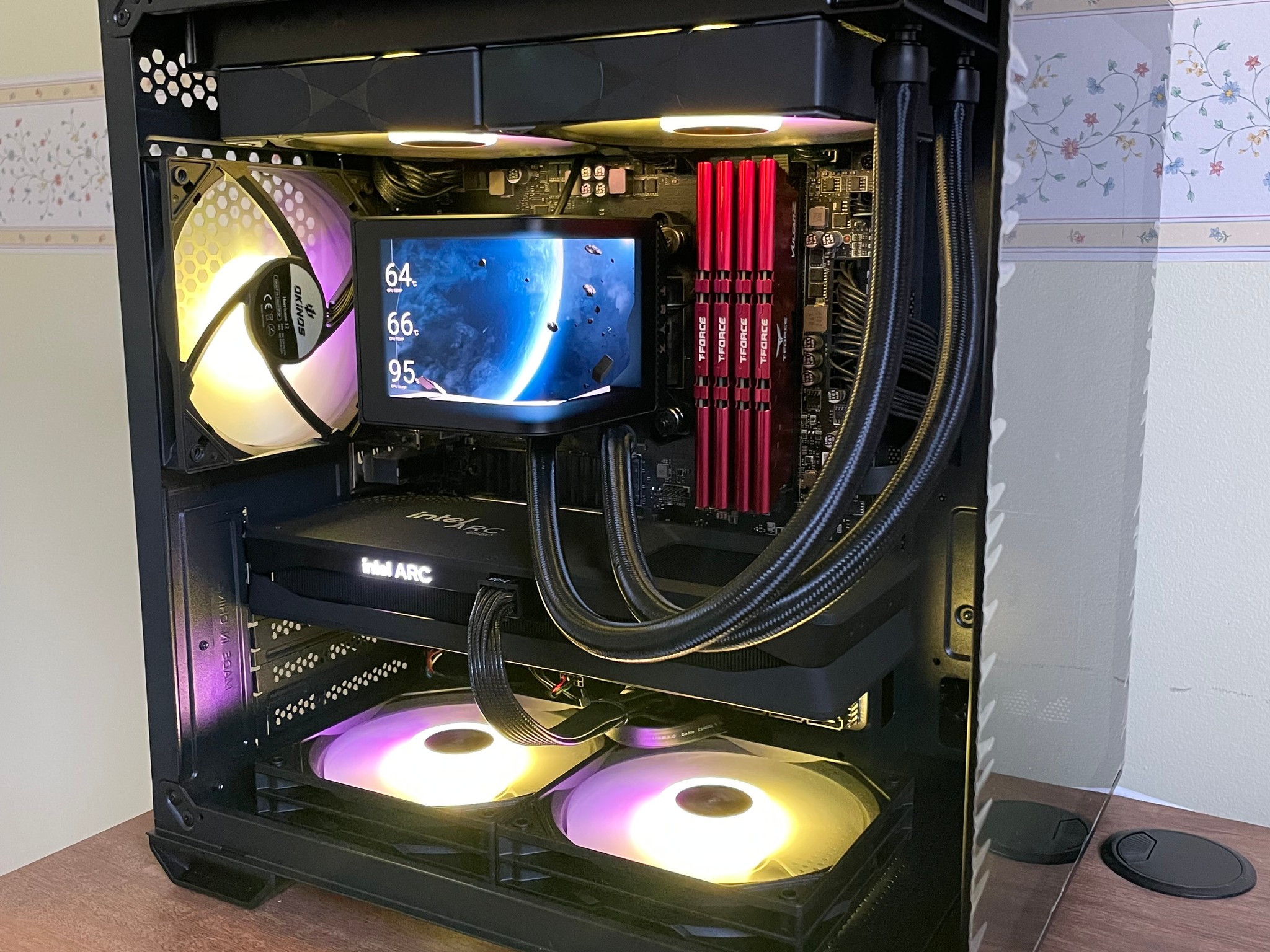 Custom Gaming PC | Ryzen 7 5800xt | and Arc B580 | 32GB DDR4 3600 CL 18