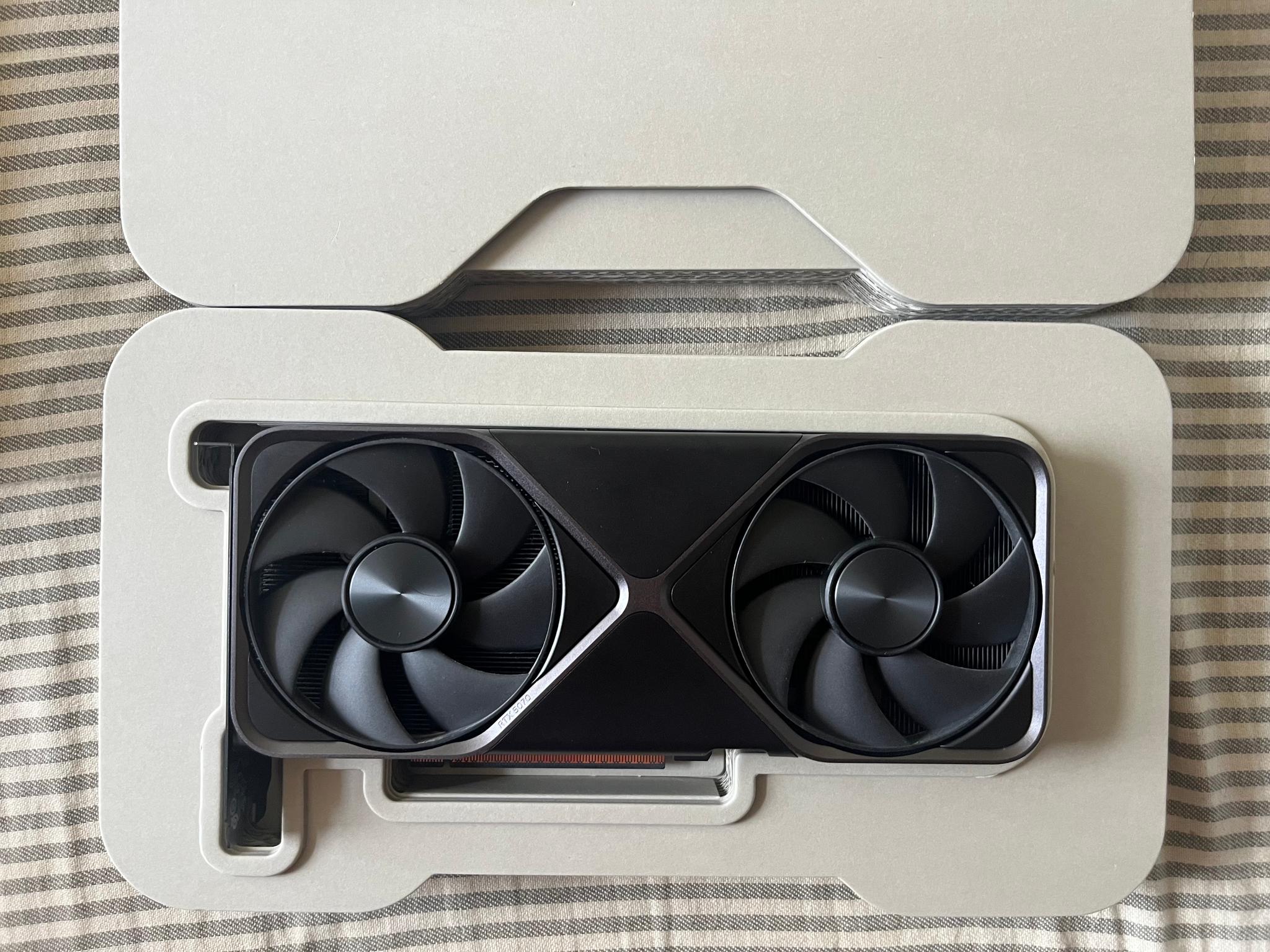 Used RTX 5070 Founder’s Edition 12GB GDDR7 with Original Packaging - Like New!